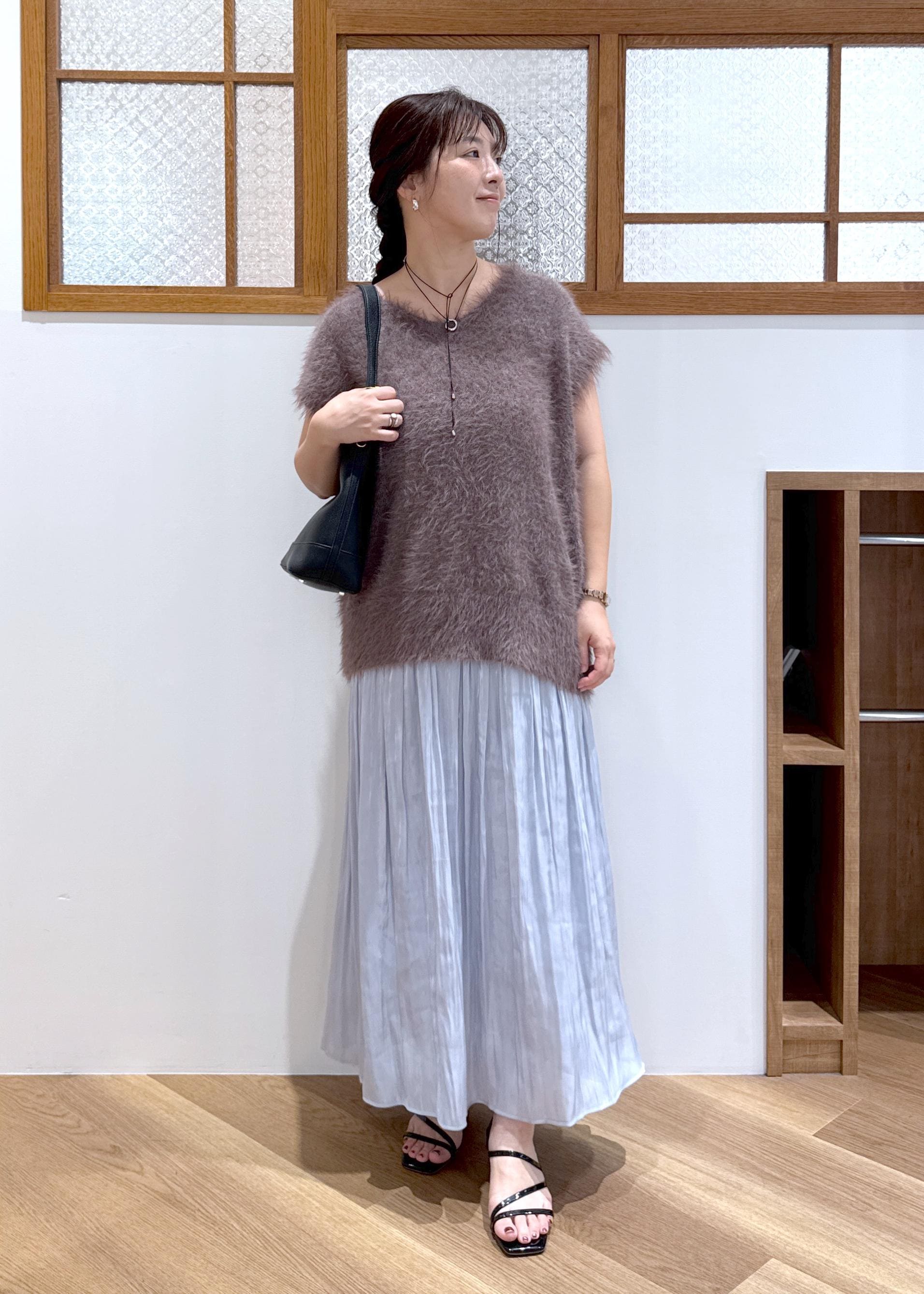 ROPE' PICNICのシャギーニットベストを使ったコーディネートを紹介します。｜Rakuten Fashion(楽天ファッション／旧楽天ブランドアベニュー)6142485