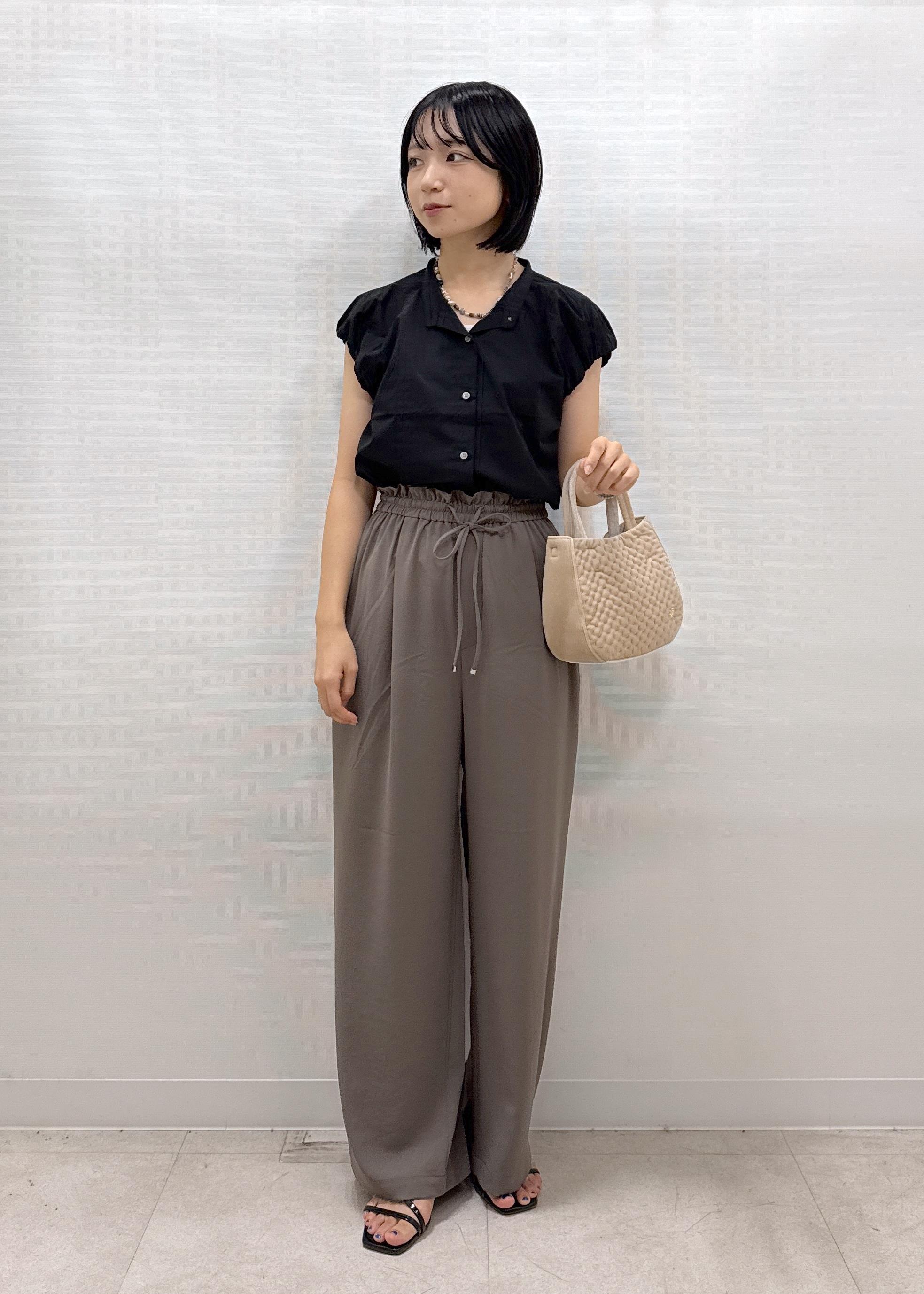 ROPE' PICNICのジョガーイージーワイドパンツ/セットアップ対応を使ったコーディネートを紹介します。｜Rakuten Fashion(楽天ファッション／旧楽天ブランドアベニュー)6142349