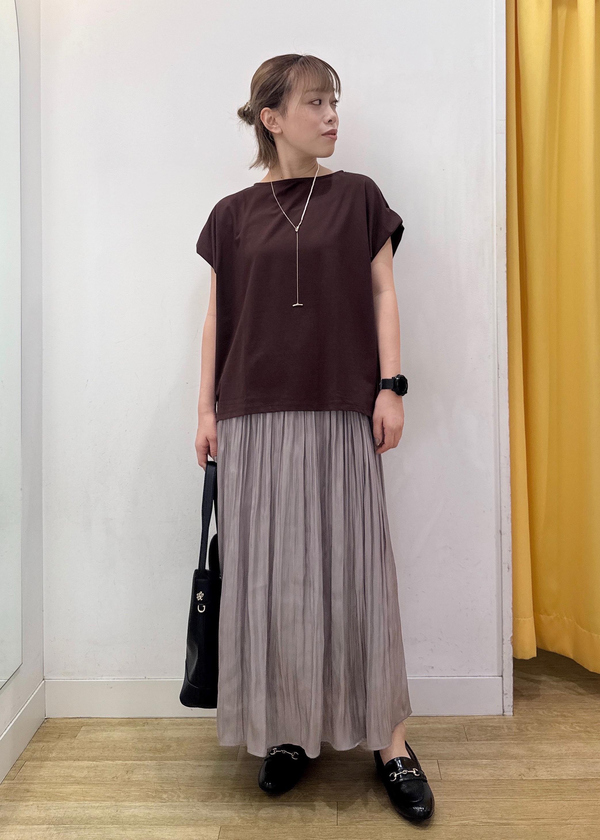 ROPE' PICNICのマルチファンクション二の腕すっきり見えカットトップスを使ったコーディネートを紹介します。｜Rakuten Fashion(楽天ファッション／旧楽天ブランドアベニュー)6142544