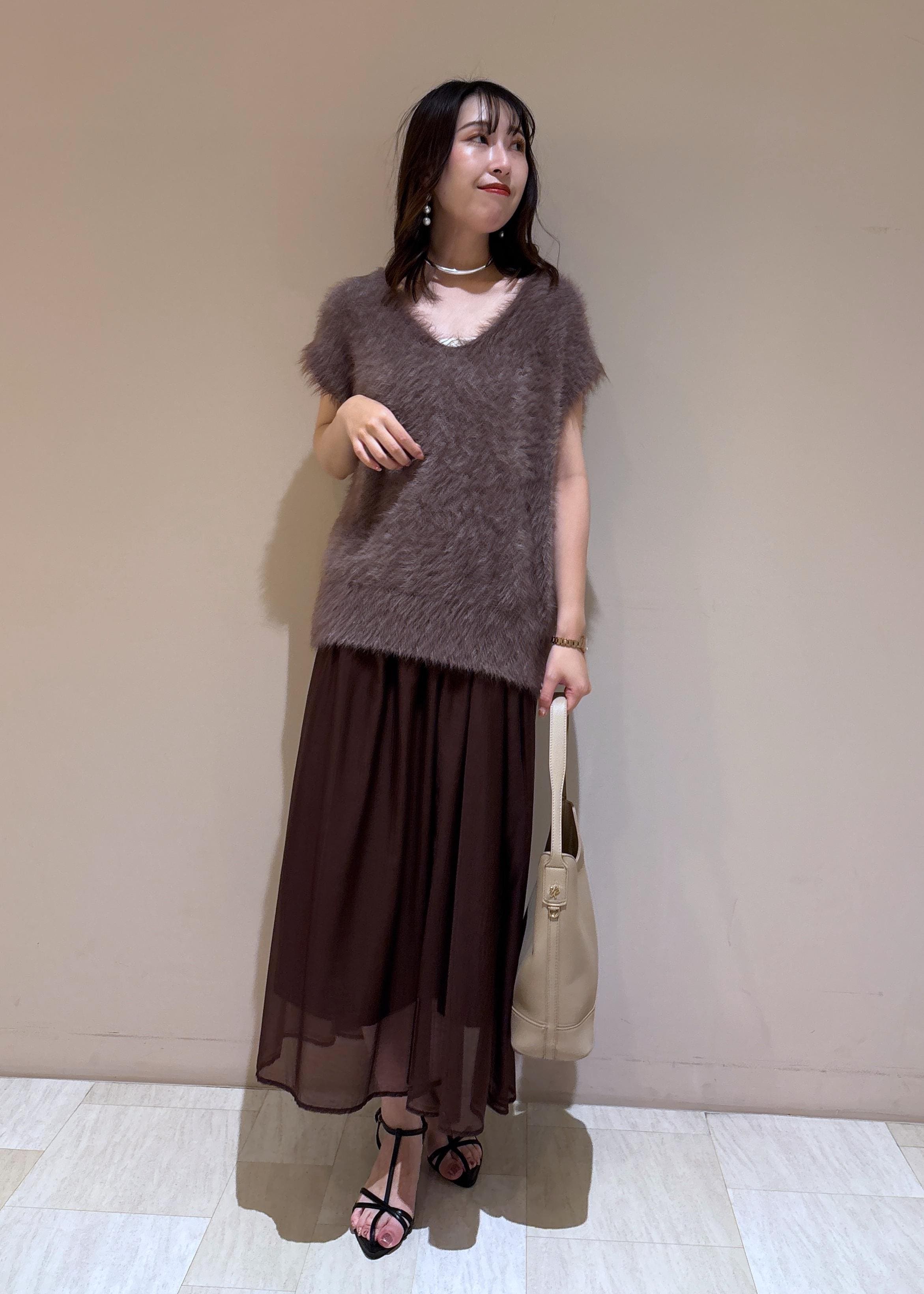 ROPE' PICNICのシャギーニットベストを使ったコーディネートを紹介します。｜Rakuten Fashion(楽天ファッション／旧楽天ブランドアベニュー)6142582