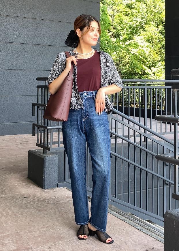 ROPE' PICNICの【ウエスト革命デニム】ウエストシェイプハイライズマムジーンズを使ったコーディネートを紹介します。｜Rakuten Fashion(楽天ファッション／旧楽天ブランドアベニュー)6142588