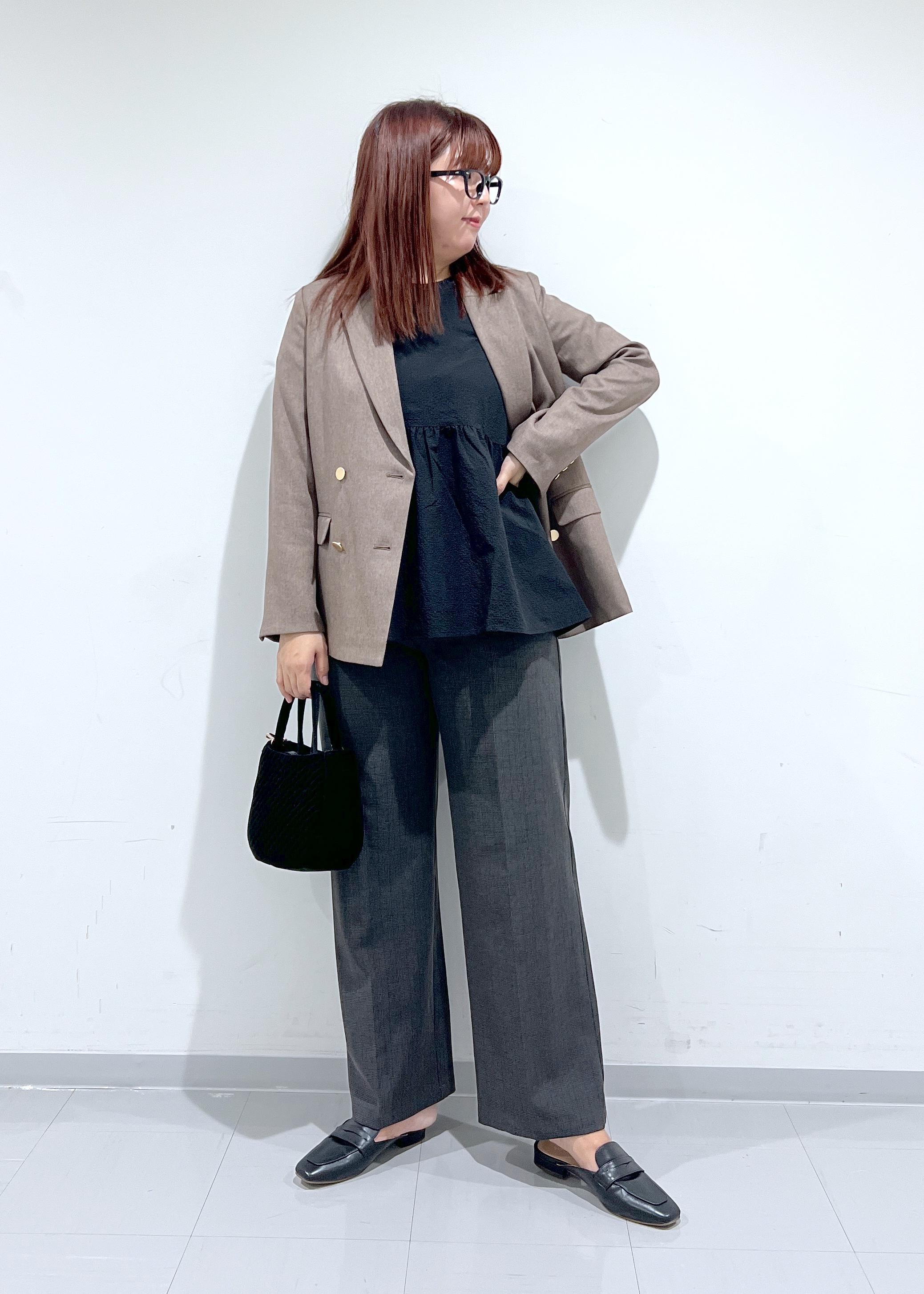 ROPE' PICNICの【WEB限定・ミドル丈】レディハンサムシリーズ ウールライク金ボタンジャケット(半裏地)/通勤対応を使ったコーディネートを紹介します。｜Rakuten Fashion(楽天ファッション／旧楽天ブランドアベニュー)6142589