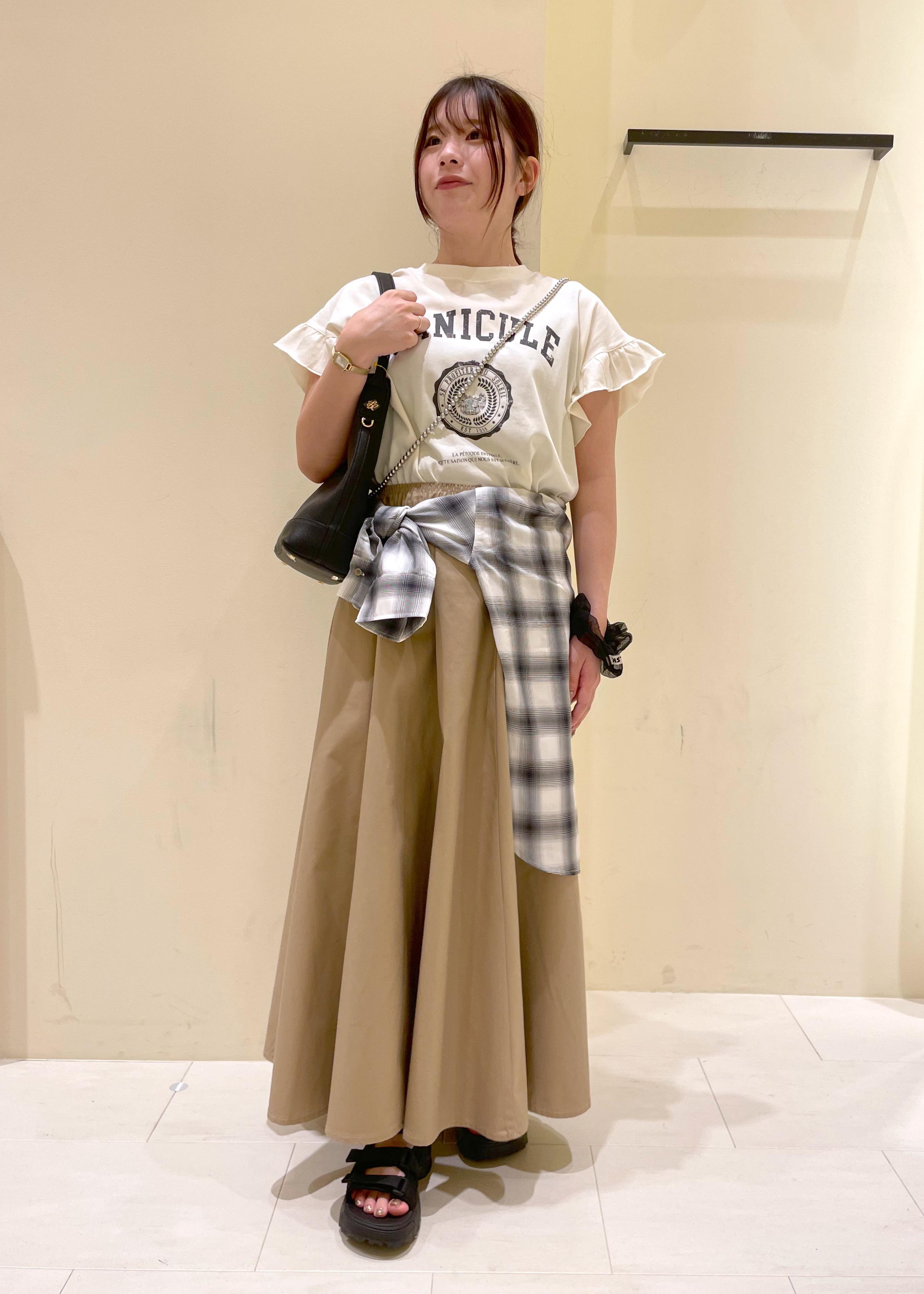 ROPE' PICNICの袖フリルカレッジロゴTシャツを使ったコーディネートを紹介します。｜Rakuten Fashion(楽天ファッション／旧楽天ブランドアベニュー)6142594