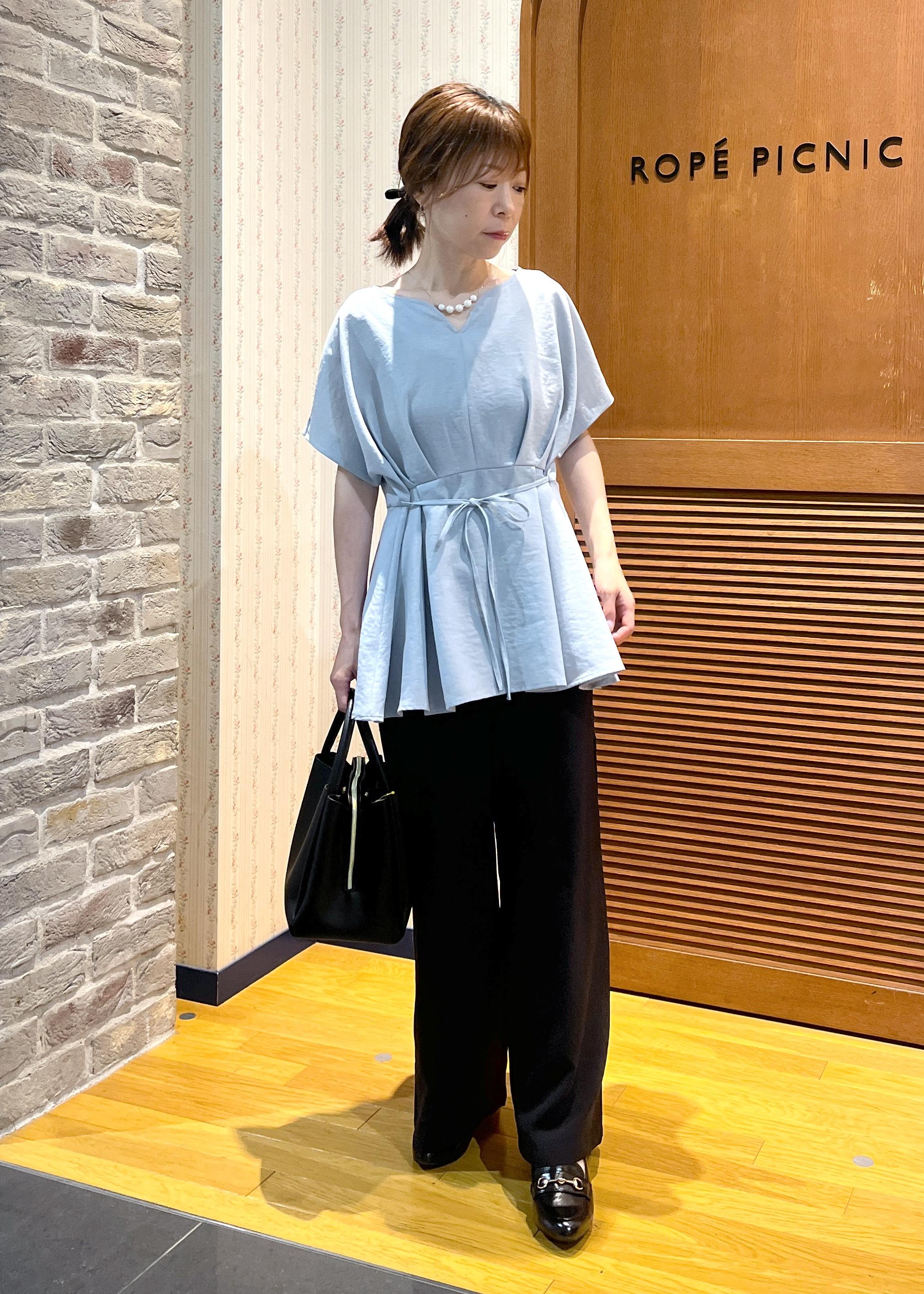 ROPE' PICNICの【接触冷感】ハートネックペプラムブラウスを使ったコーディネートを紹介します。｜Rakuten Fashion(楽天ファッション／旧楽天ブランドアベニュー)6142563