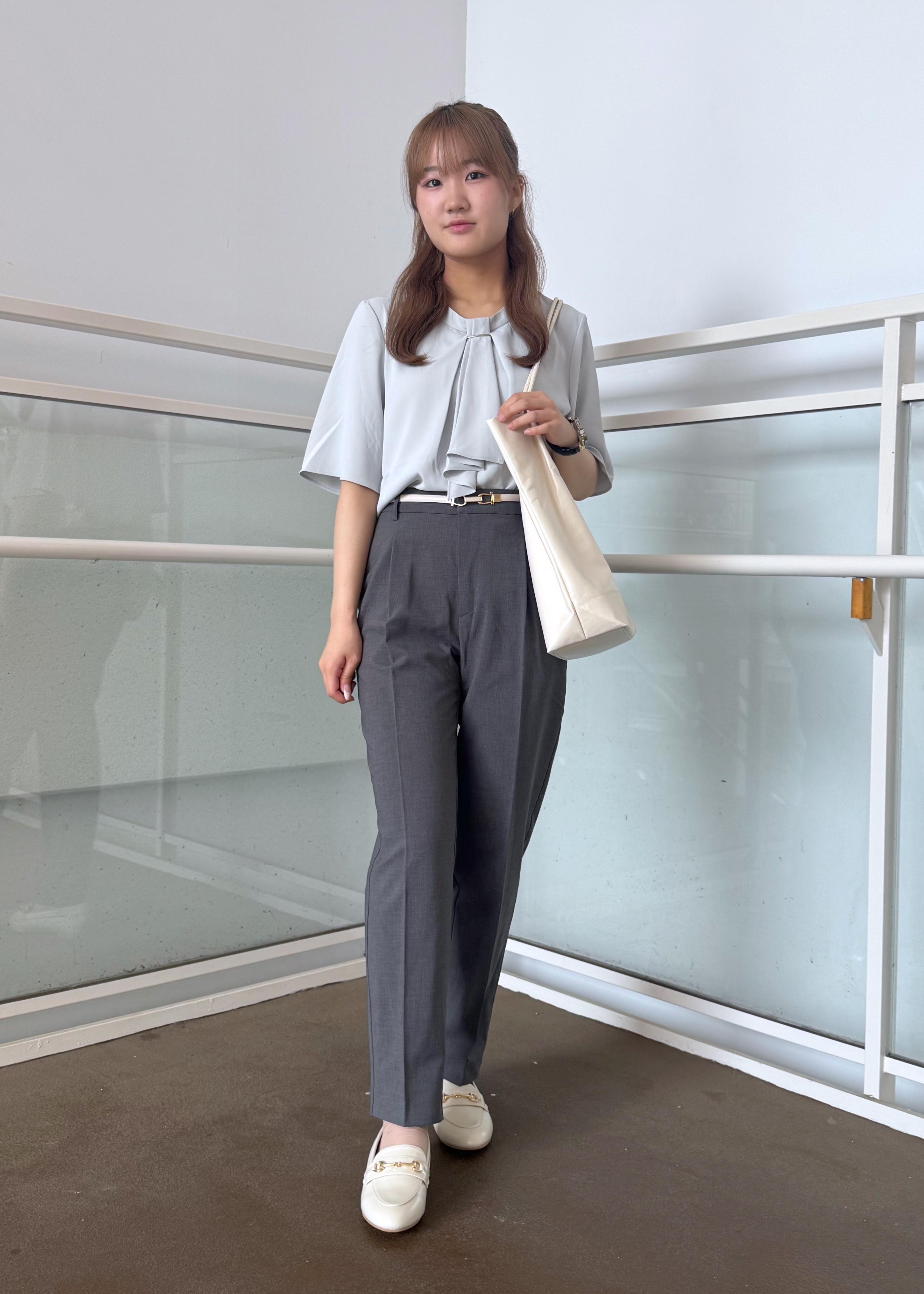 ROPE' PICNICのメタルパーツフロントフリルタイブラウス/通勤対応を使ったコーディネートを紹介します。｜Rakuten Fashion(楽天ファッション／旧楽天ブランドアベニュー)6142612