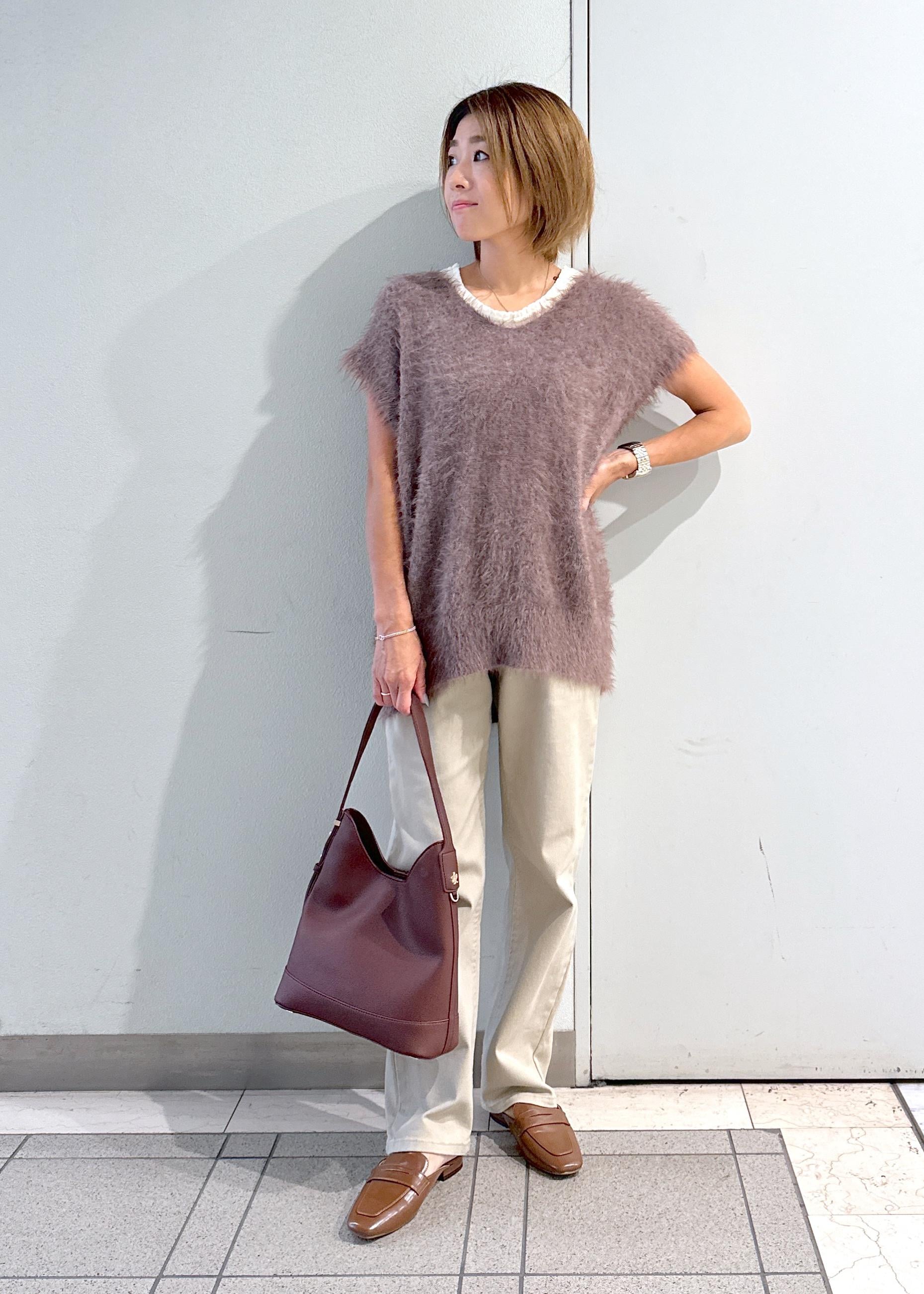 ROPE' PICNICのシャギーニットベストを使ったコーディネートを紹介します。｜Rakuten Fashion(楽天ファッション／旧楽天ブランドアベニュー)6142627