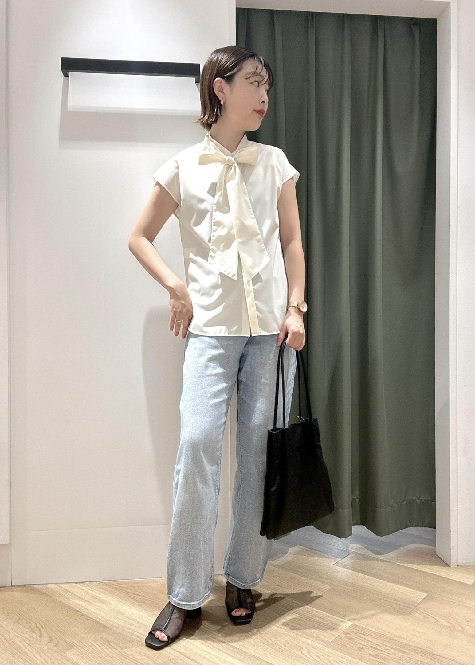 ROPE' PICNICの【防シワ】リボンフレンチスリーブシャツを使ったコーディネートを紹介します。｜Rakuten Fashion(楽天ファッション／旧楽天ブランドアベニュー)6142663