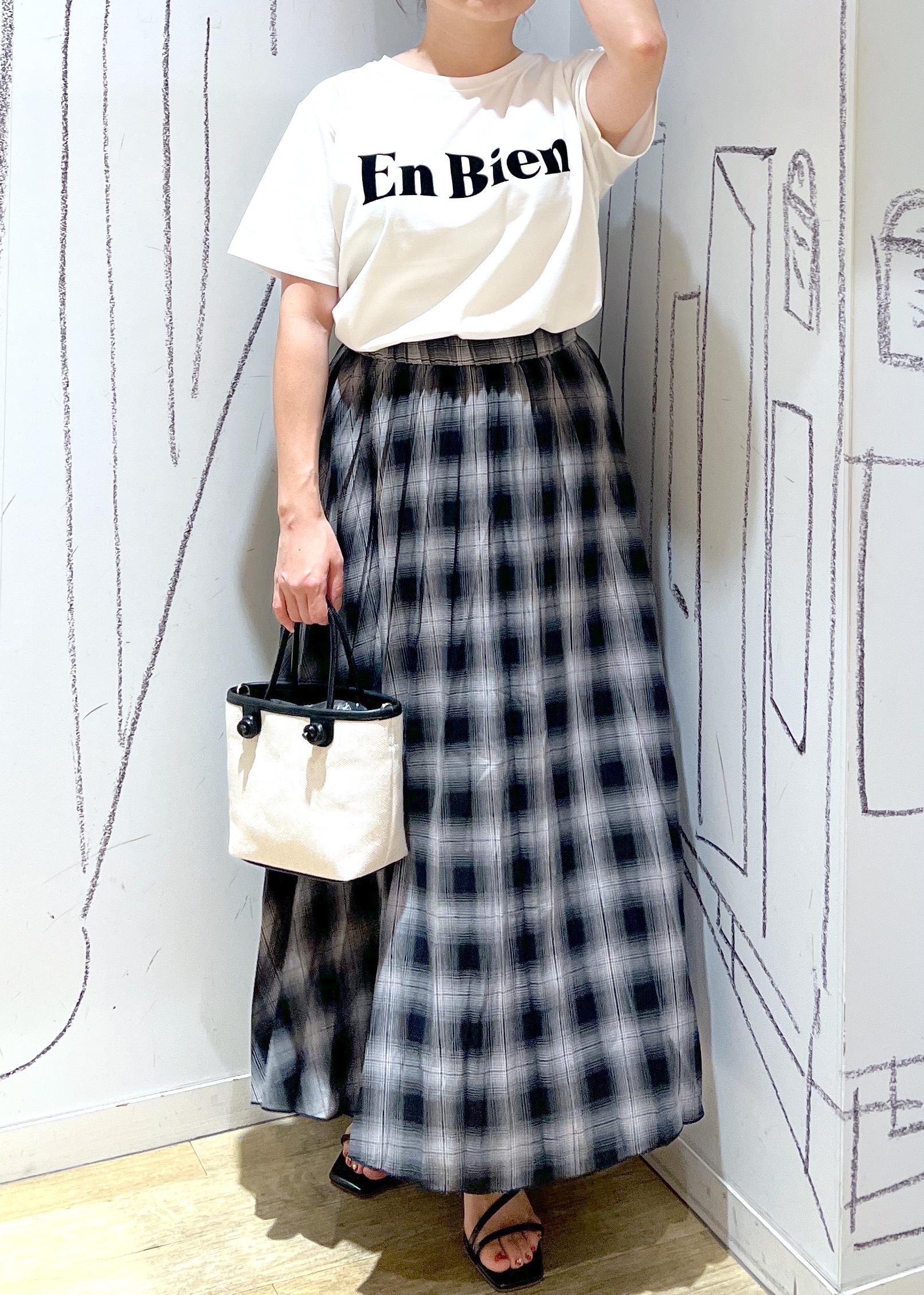 ROPE' PICNICの【UVカット・接触冷感・汗染み加工】フロッキーロゴTシャツを使ったコーディネートを紹介します。｜Rakuten Fashion(楽天ファッション／旧楽天ブランドアベニュー)6142667