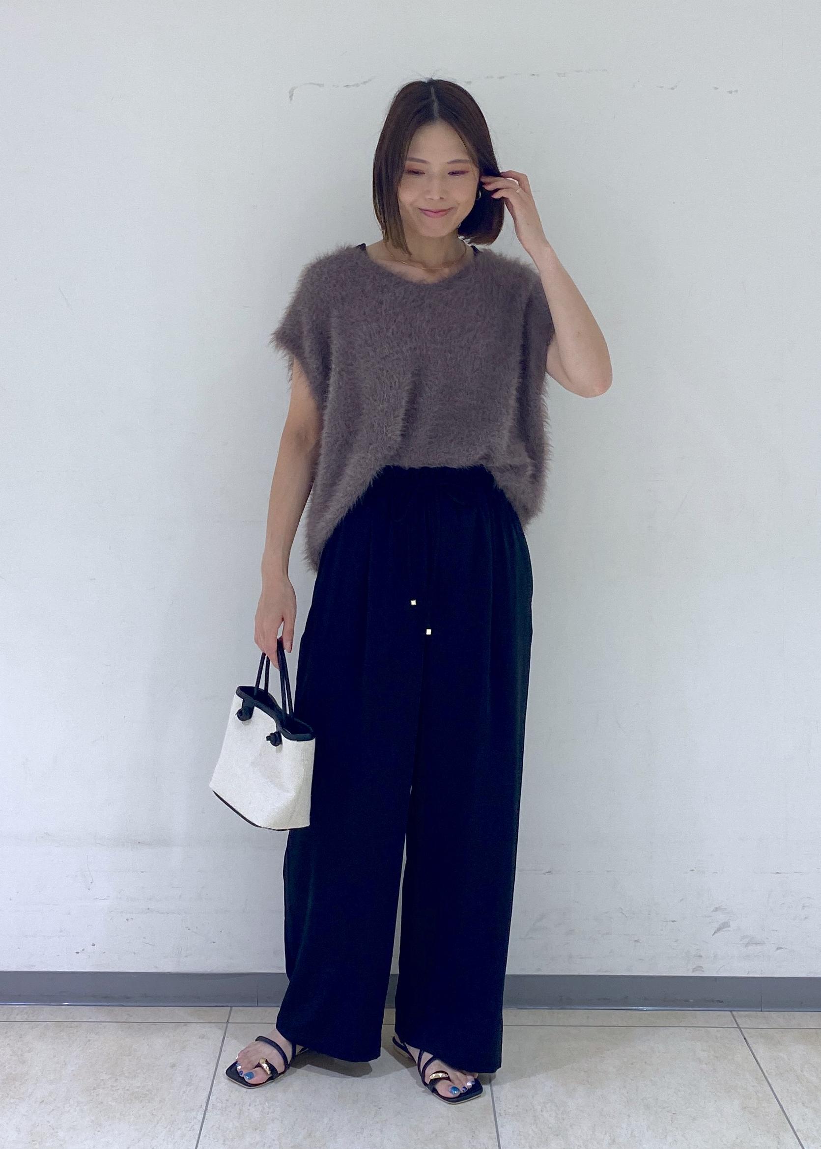 ROPE' PICNICのシャギーニットベストを使ったコーディネートを紹介します。｜Rakuten Fashion(楽天ファッション／旧楽天ブランドアベニュー)6142672