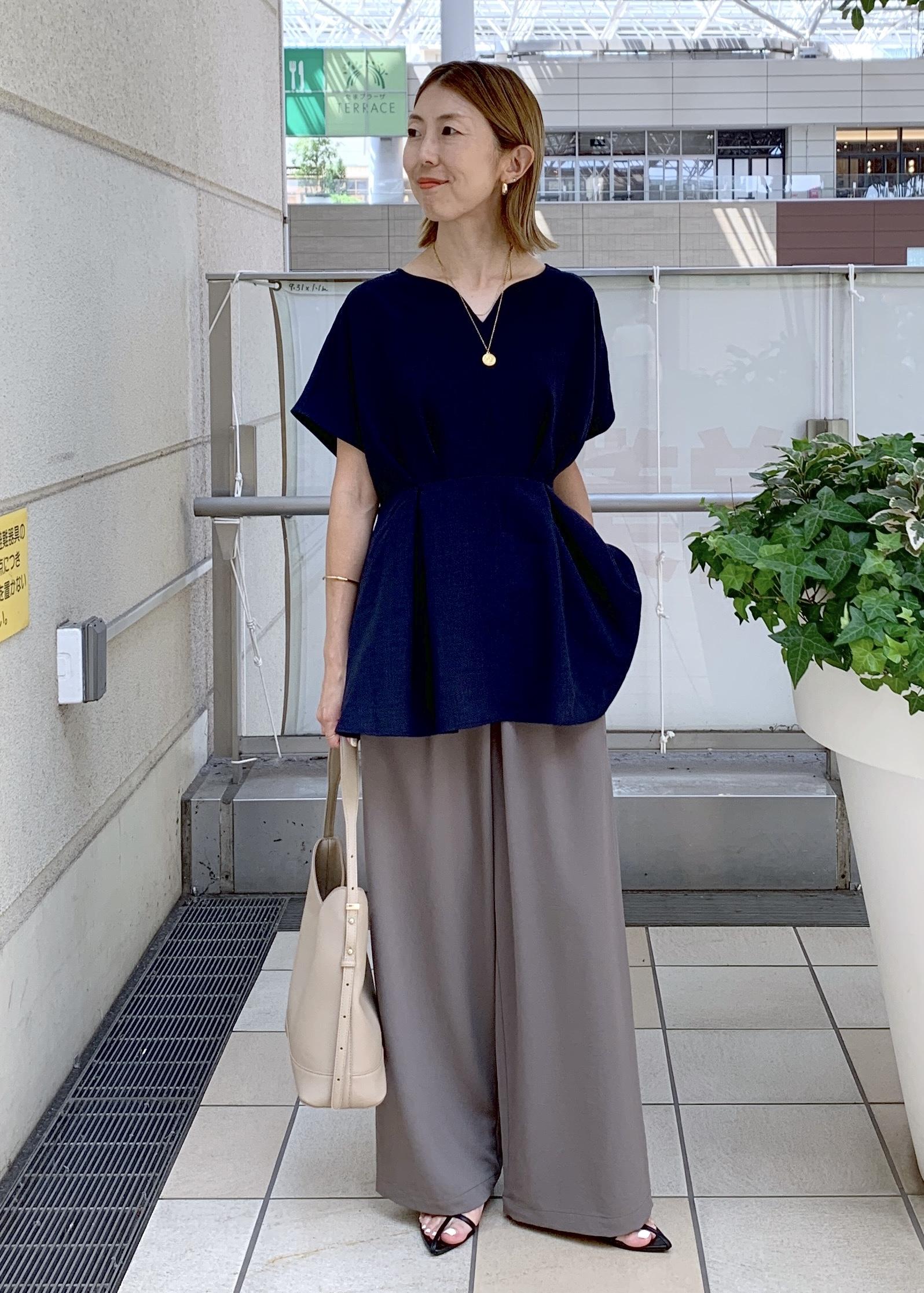 ROPE' PICNICの【接触冷感】ハートネックペプラムブラウスを使ったコーディネートを紹介します。｜Rakuten Fashion(楽天ファッション／旧楽天ブランドアベニュー)6142644