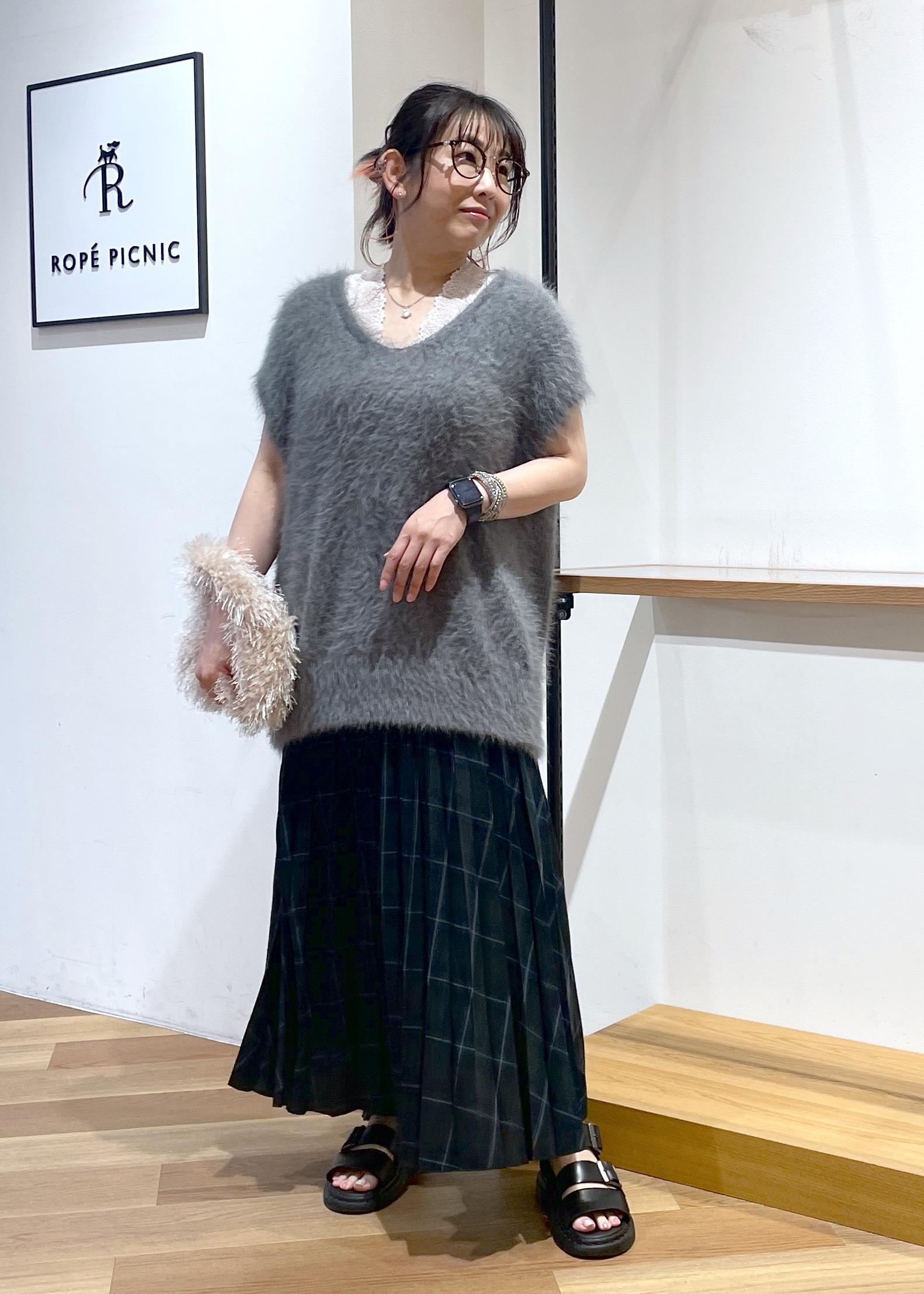 ROPE' PICNICのチェック柄プリーツスカートを使ったコーディネートを紹介します。｜Rakuten Fashion(楽天ファッション／旧楽天ブランドアベニュー)6142686