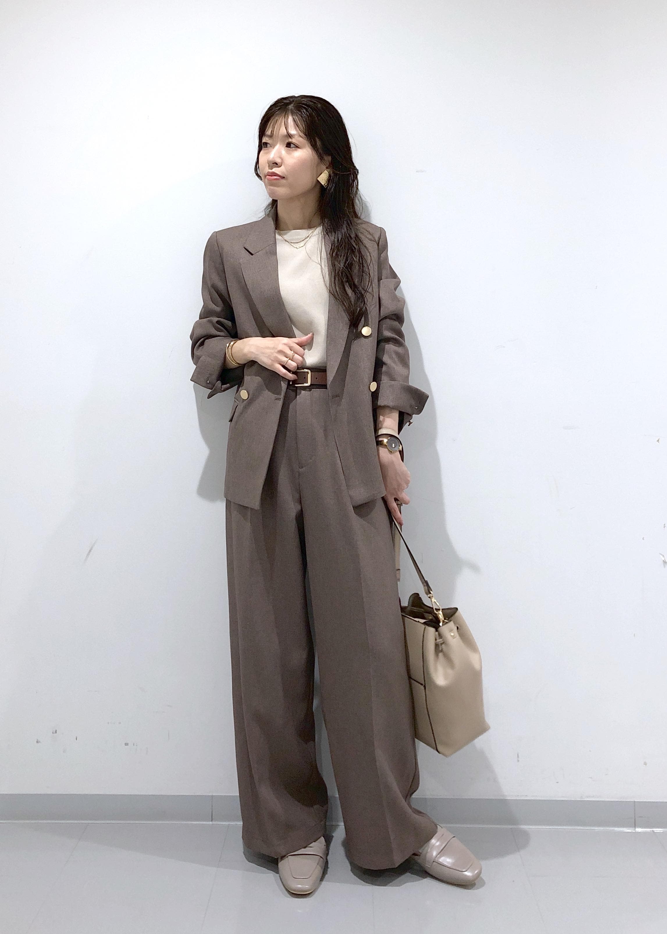 ROPE' PICNICの【低身長・小柄さんサイズ】レディハンサムシリーズ ウールライク金ボタンジャケット(半裏地)を使ったコーディネートを紹介します。｜Rakuten Fashion(楽天ファッション／旧楽天ブランドアベニュー)6142656