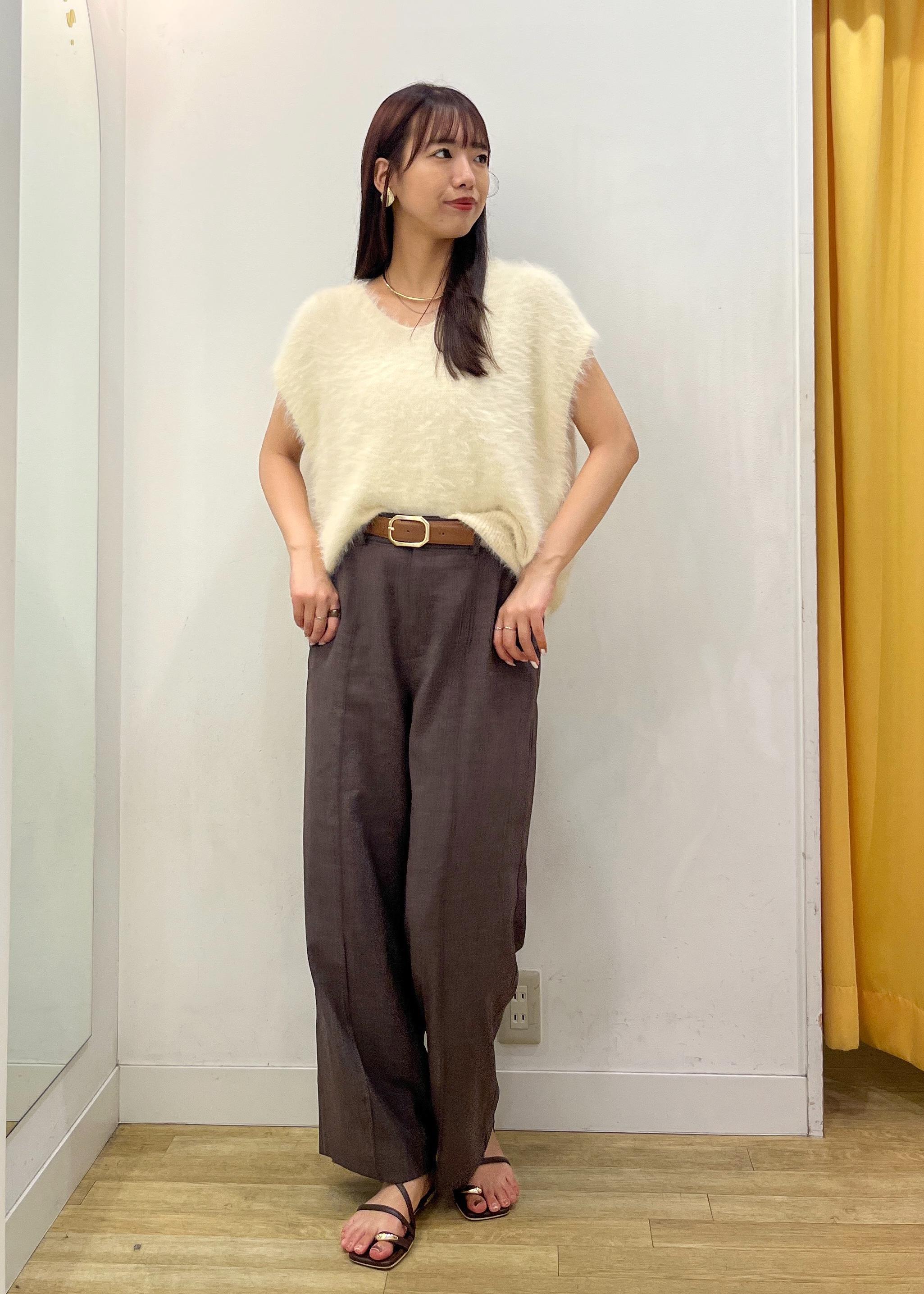 ROPE' PICNICのシャギーニットベストを使ったコーディネートを紹介します。｜Rakuten Fashion(楽天ファッション／旧楽天ブランドアベニュー)6142358