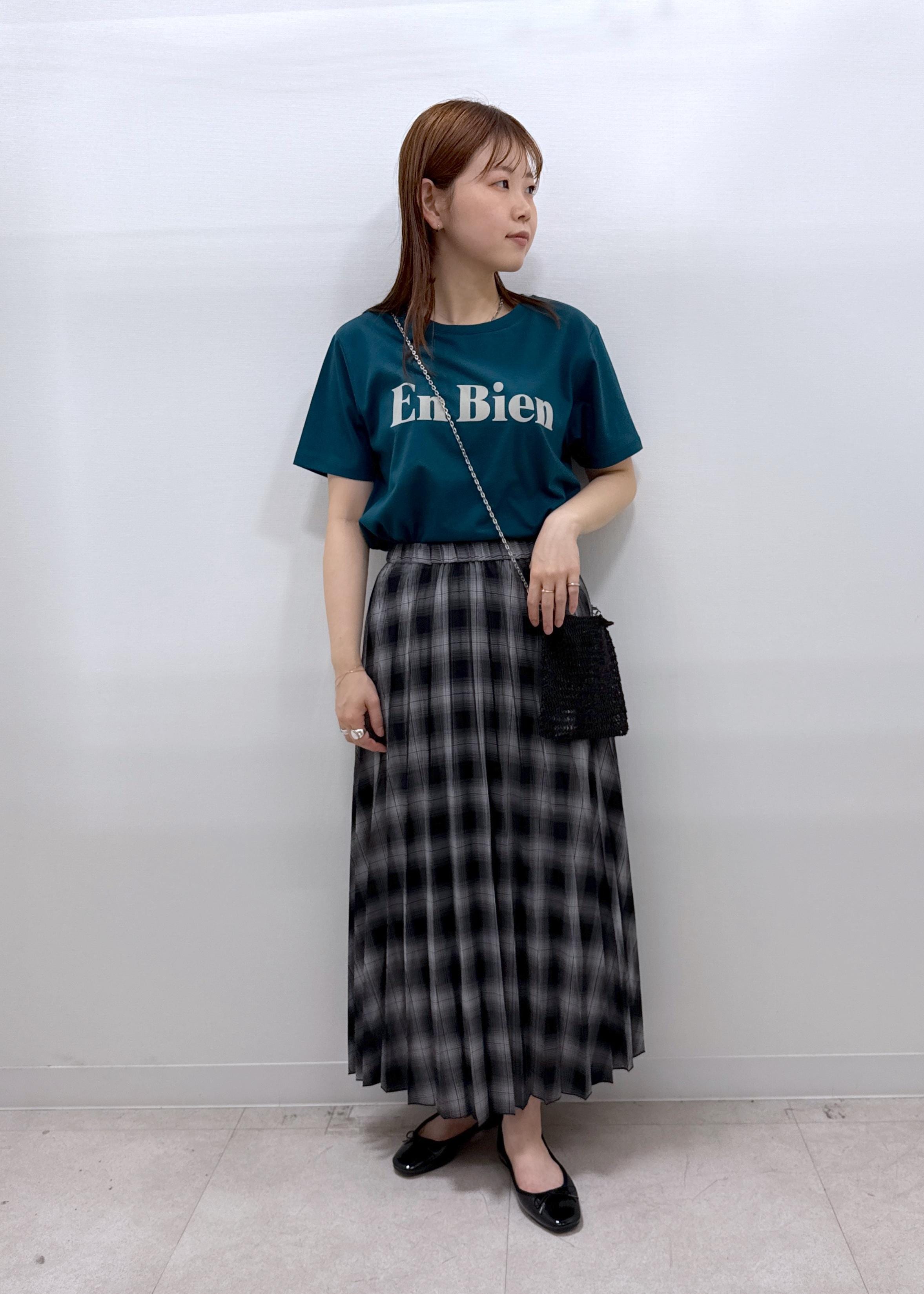 ROPE' PICNICの【UVカット・接触冷感・汗染み加工】フロッキーロゴTシャツを使ったコーディネートを紹介します。｜Rakuten Fashion(楽天ファッション／旧楽天ブランドアベニュー)6142429