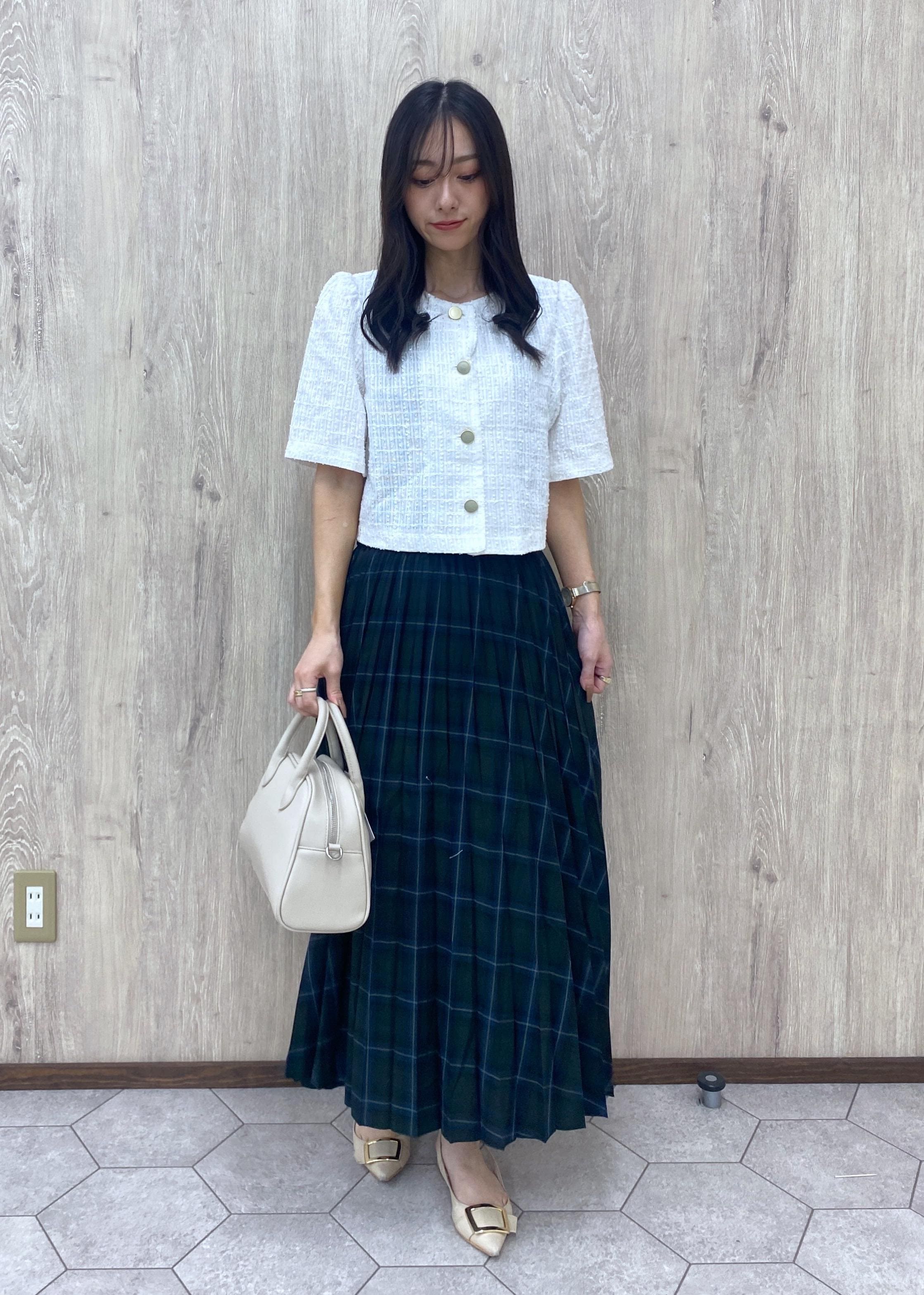 ROPE' PICNICの【サマー・ツイード】金ボタンカーディジャケットを使ったコーディネートを紹介します。｜Rakuten Fashion(楽天ファッション／旧楽天ブランドアベニュー)6142362