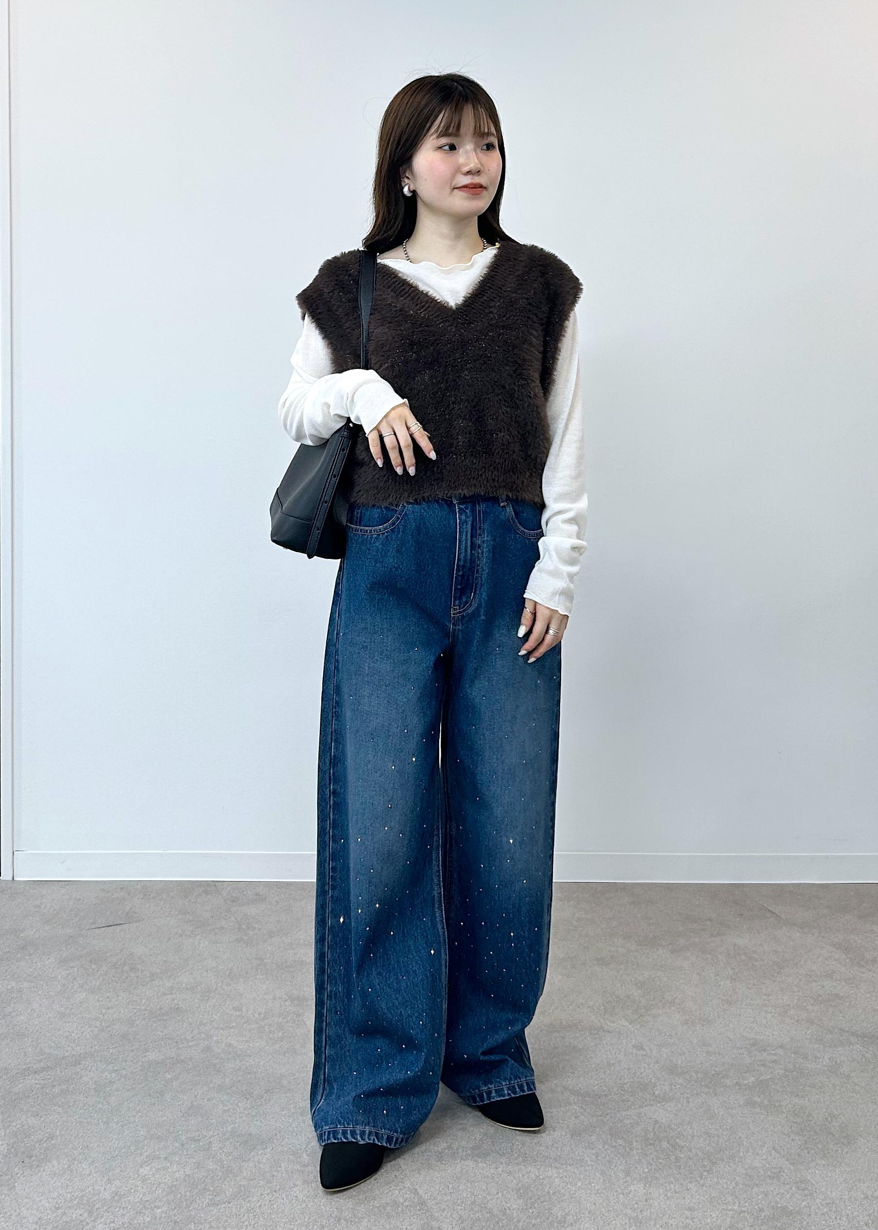 ROPE' PICNICのショートフェザーニットベストを使ったコーディネートを紹介します。｜Rakuten Fashion(楽天ファッション／旧楽天ブランドアベニュー)6142371