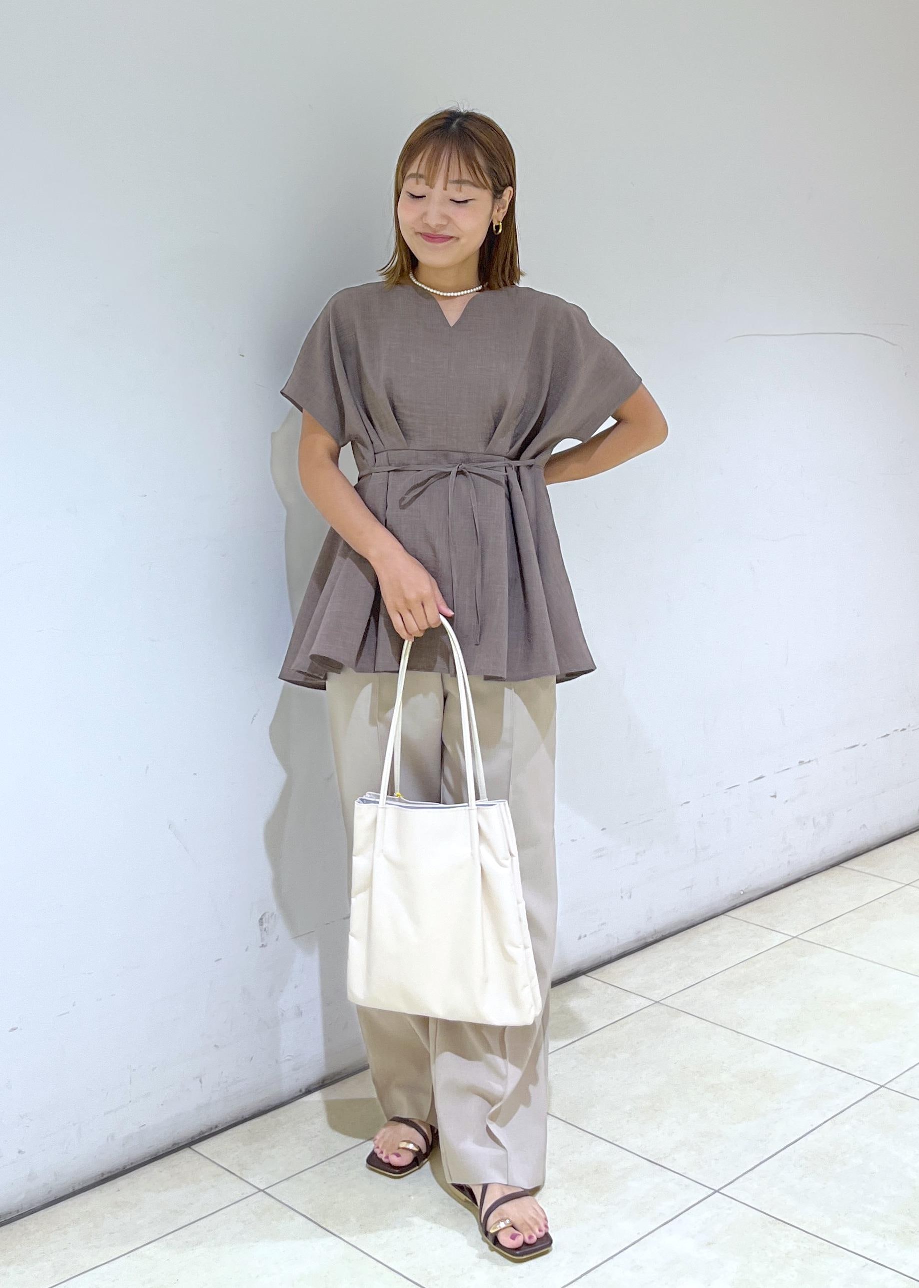 ROPE' PICNICの【接触冷感】ハートネックペプラムブラウスを使ったコーディネートを紹介します。｜Rakuten Fashion(楽天ファッション／旧楽天ブランドアベニュー)6142439