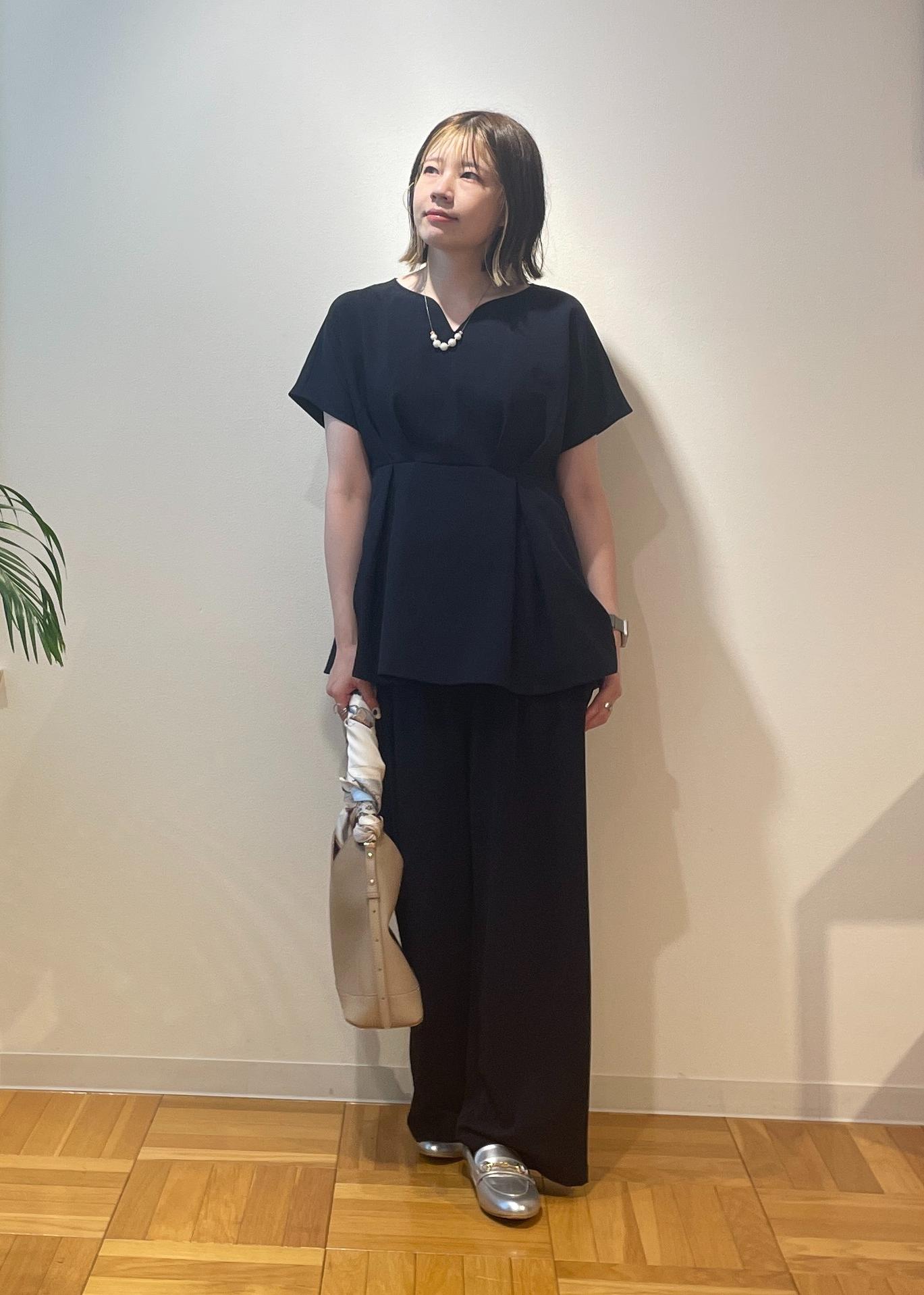 ROPE' PICNICの【接触冷感】ハートネックペプラムブラウスを使ったコーディネートを紹介します。｜Rakuten Fashion(楽天ファッション／旧楽天ブランドアベニュー)6142444