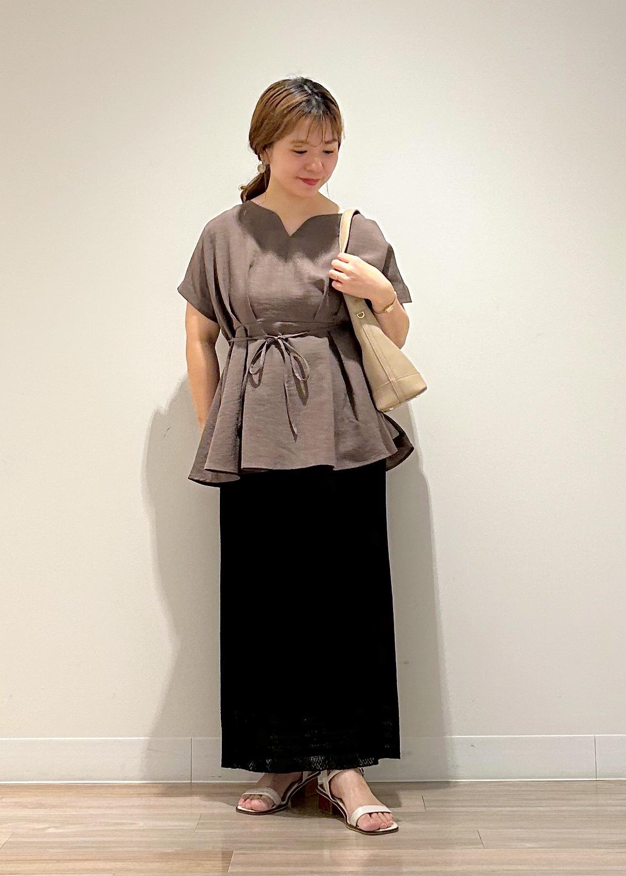 ROPE' PICNICの【接触冷感】ハートネックペプラムブラウスを使ったコーディネートを紹介します。｜Rakuten Fashion(楽天ファッション／旧楽天ブランドアベニュー)6142373