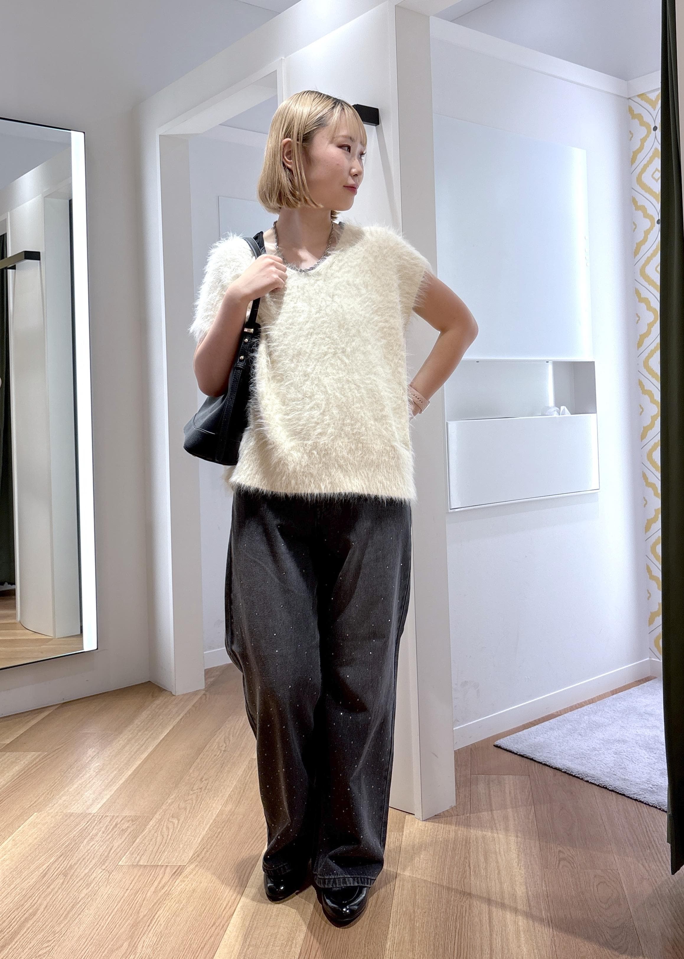 ROPE' PICNICのシャギーニットベストを使ったコーディネートを紹介します。｜Rakuten Fashion(楽天ファッション／旧楽天ブランドアベニュー)6142412