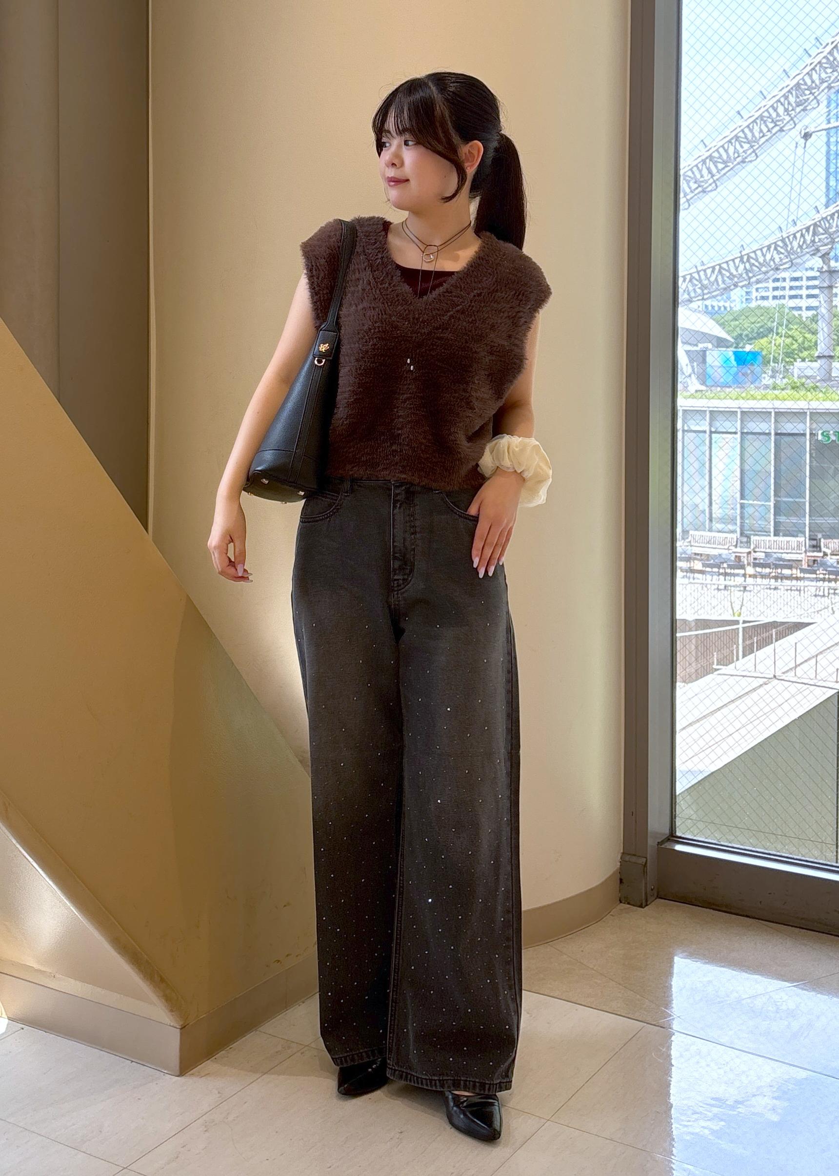 ROPE' PICNICのショートフェザーニットベストを使ったコーディネートを紹介します。｜Rakuten Fashion(楽天ファッション／旧楽天ブランドアベニュー)6142448