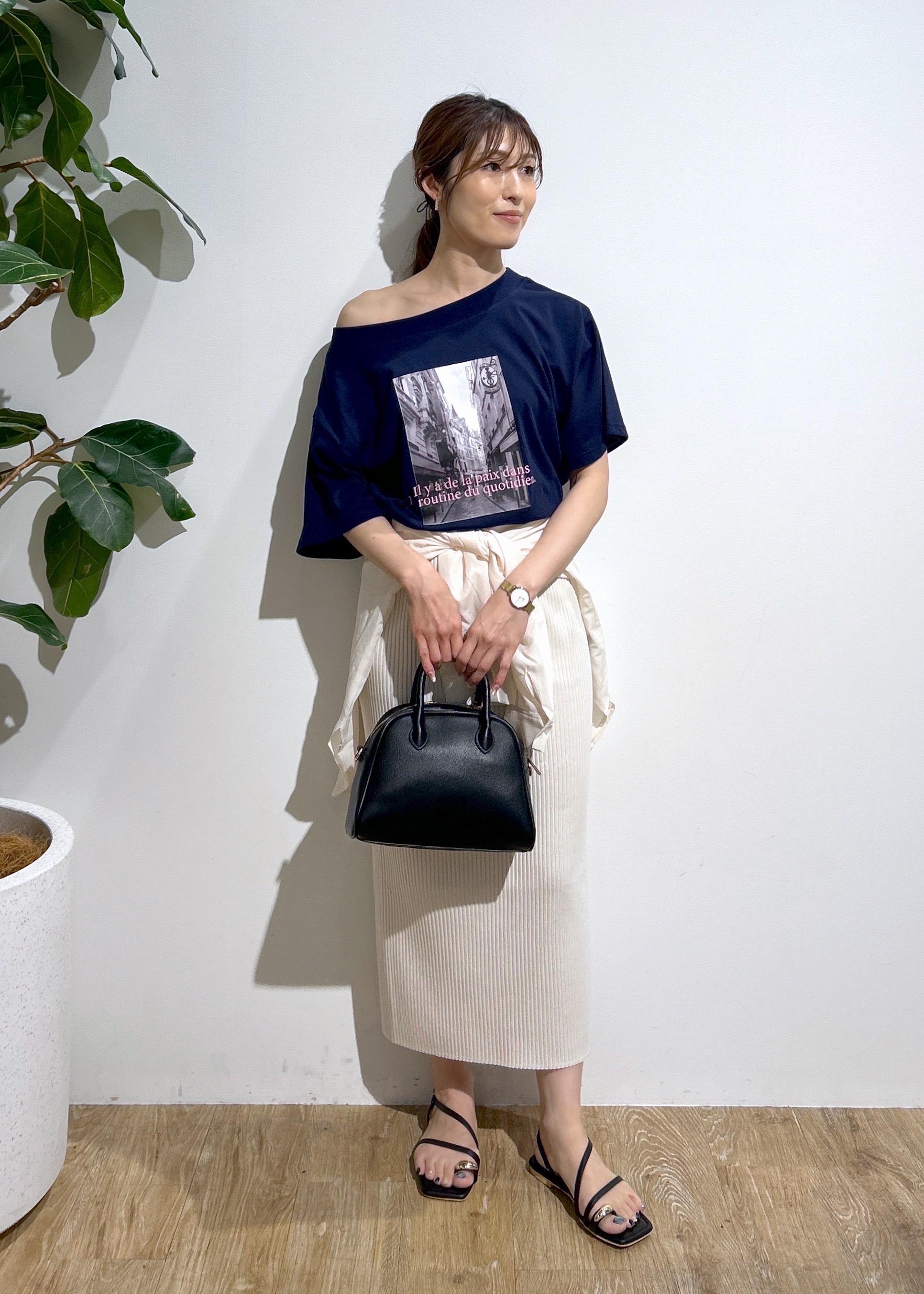 ROPE' PICNICのオフショルプリントハーフスリーブTシャツを使ったコーディネートを紹介します。｜Rakuten Fashion(楽天ファッション／旧楽天ブランドアベニュー)6142387