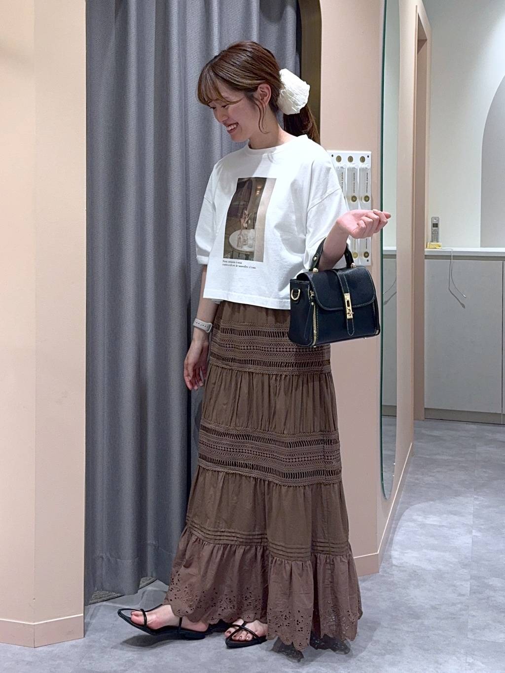 mysty womanのコットンティアードレーススカートを使ったコーディネートを紹介します。｜Rakuten Fashion(楽天ファッション／旧楽天ブランドアベニュー)6034216