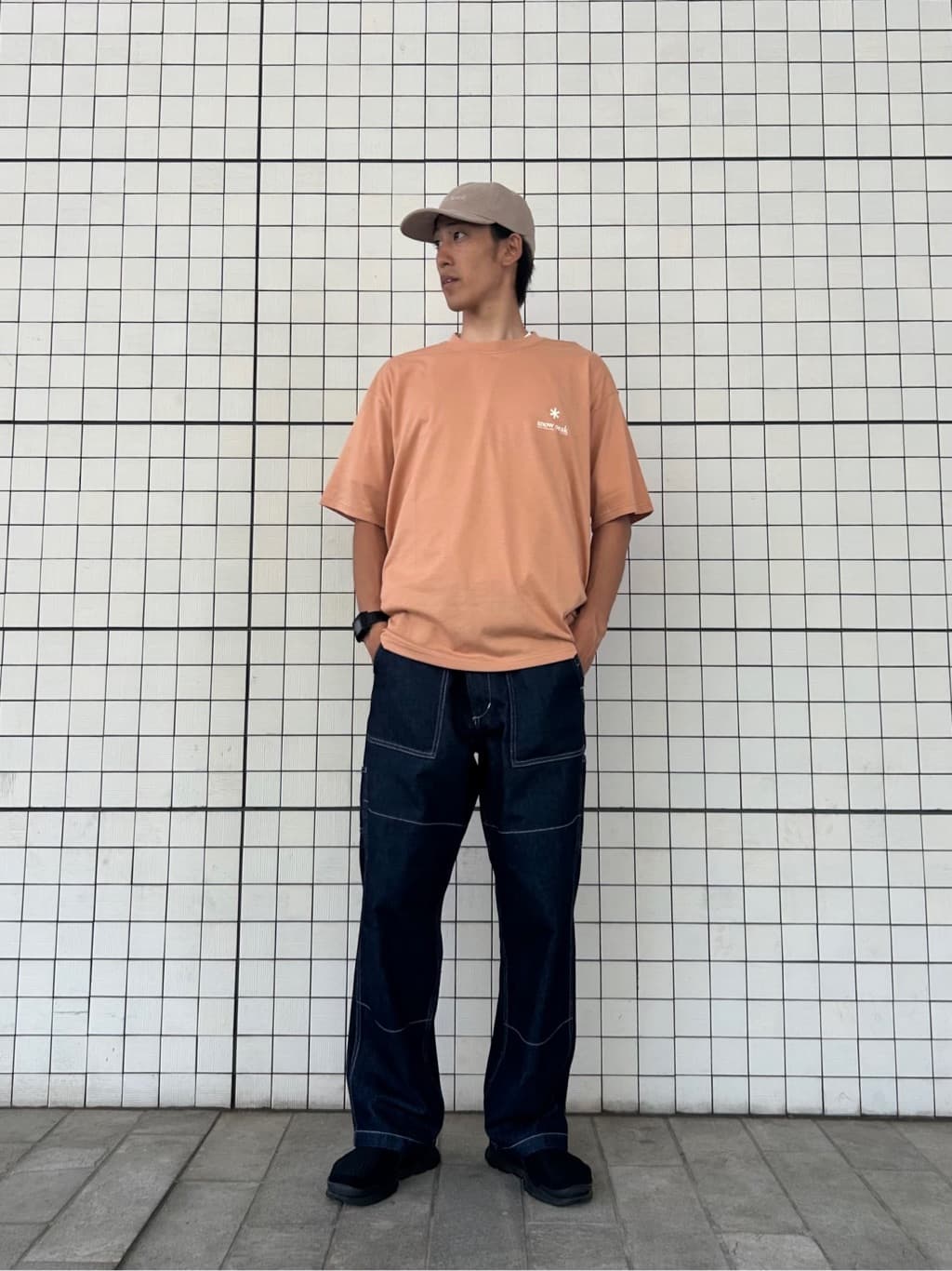 Snow PeakのSoft Cotton Relaxed Logo T-Shirtを使ったコーディネートを紹介します。｜Rakuten Fashion(楽天ファッション／旧楽天ブランドアベニュー)6035791