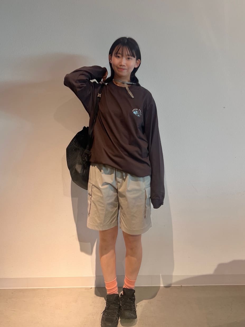 Snow PeakのLiving With Nature L/S T-Shirtを使ったコーディネートを紹介します。｜Rakuten Fashion(楽天ファッション／旧楽天ブランドアベニュー)6039386