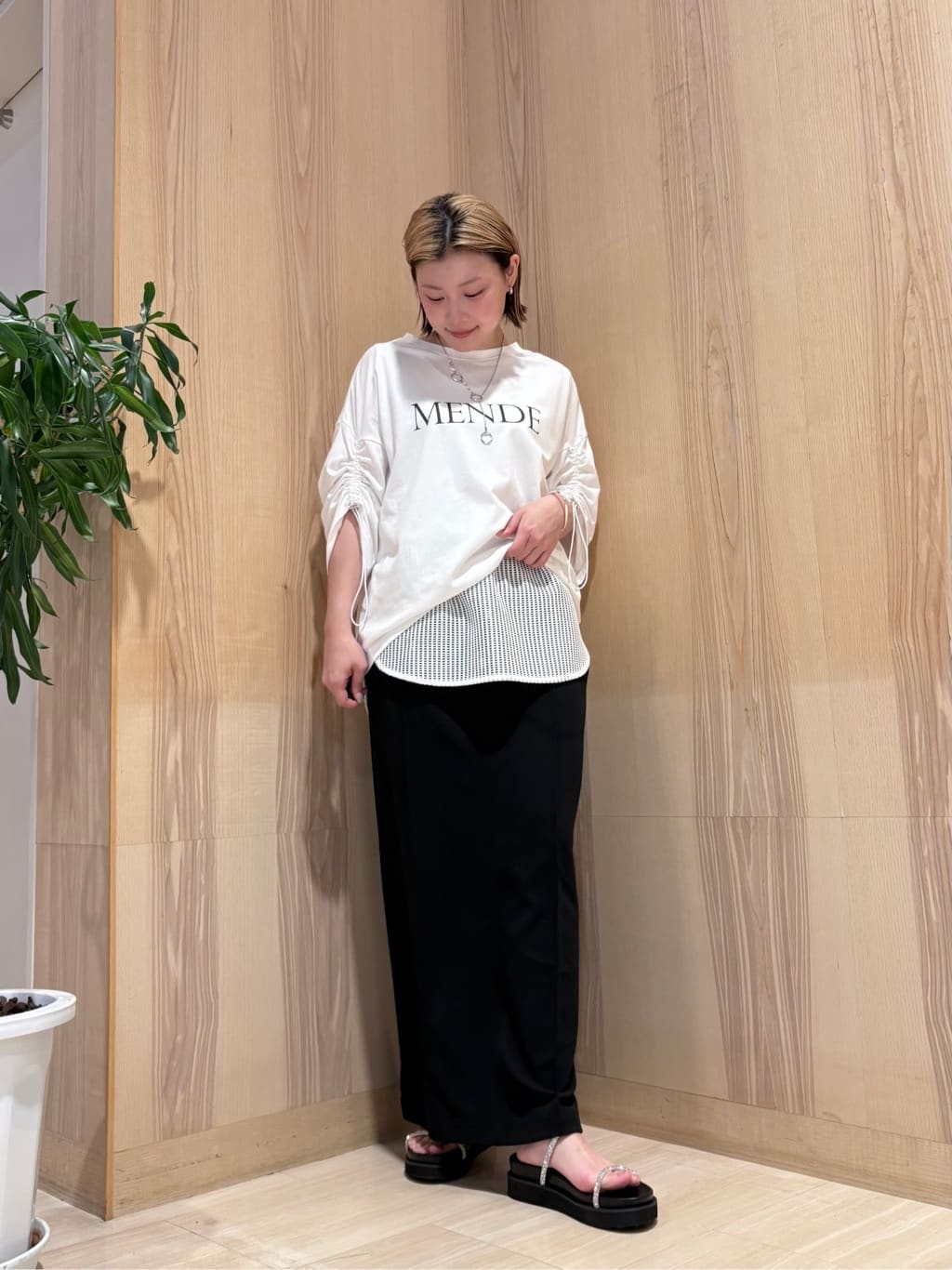 LASUDのジャージナロースカートを使ったコーディネートを紹介します。｜Rakuten Fashion(楽天ファッション／旧楽天ブランドアベニュー)6040081