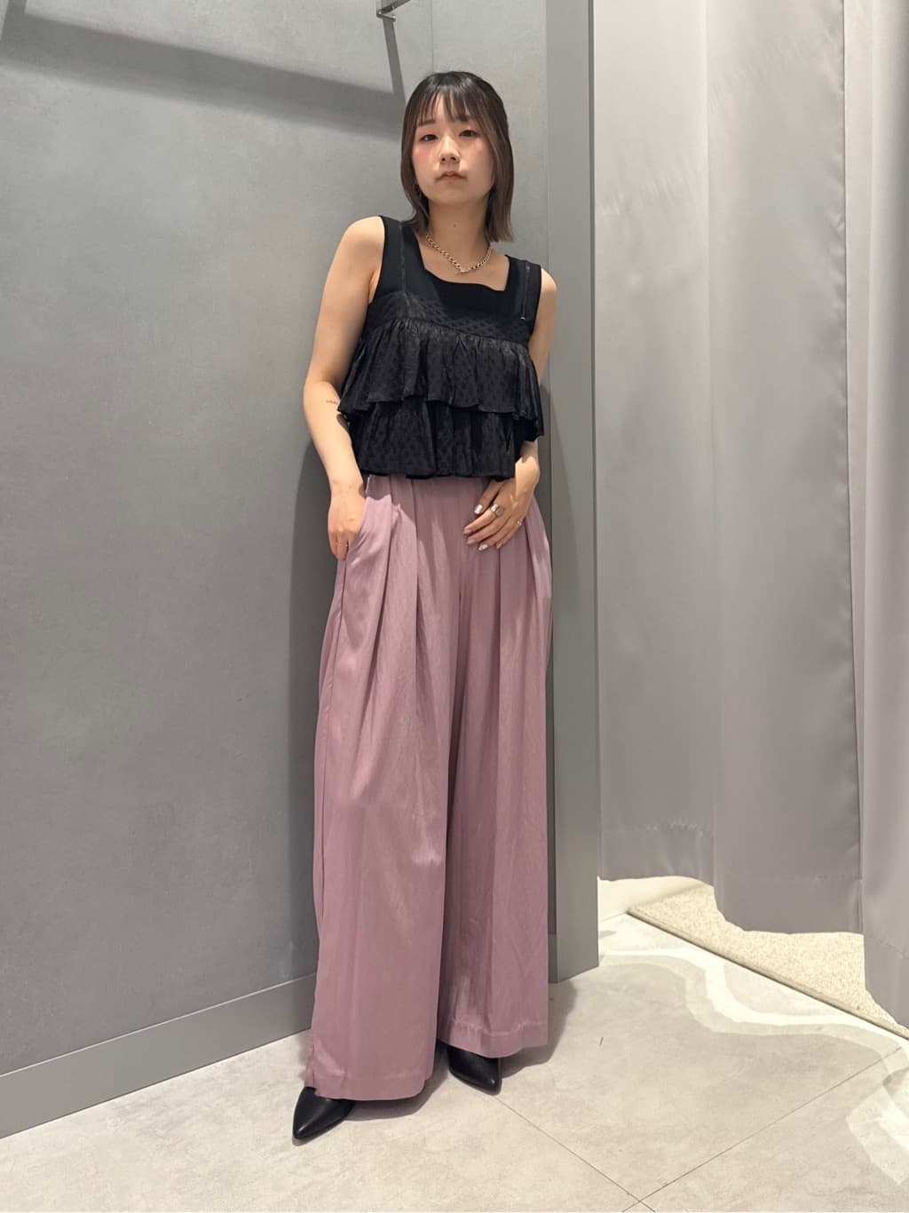 Vinの2WAYニットタンクトップを使ったコーディネートを紹介します。｜Rakuten Fashion(楽天ファッション／旧楽天ブランドアベニュー)6042376