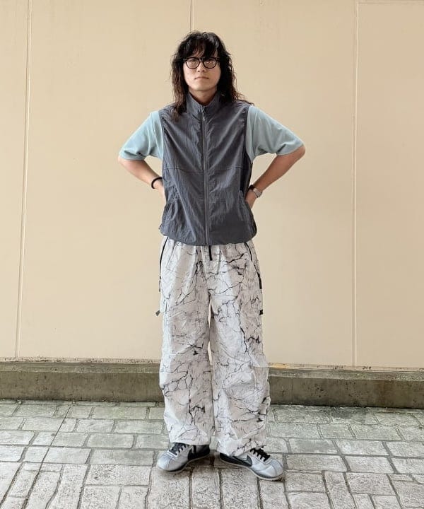BEAMS HEARTの撥水 総柄プリント スノー オーバーパンツを使ったコーディネートを紹介します。｜Rakuten Fashion(楽天ファッション／旧楽天ブランドアベニュー)6043394