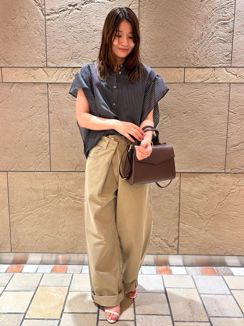 1er Arrondissementの<CXC (シーエックスシー)>バングルを使ったコーディネートを紹介します。｜Rakuten Fashion(楽天ファッション／旧楽天ブランドアベニュー)6043846