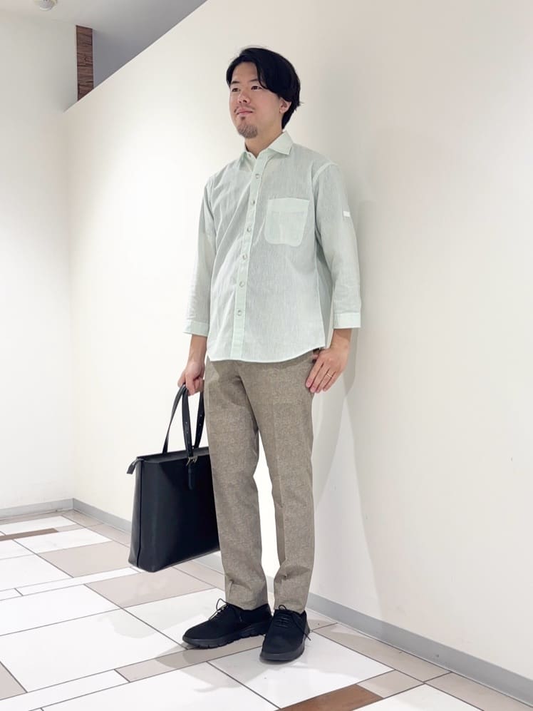 TAKEO KIKUCHIのハイブリッド リネン 7分袖 シャツを使ったコーディネートを紹介します。｜Rakuten Fashion(楽天ファッション／旧楽天ブランドアベニュー)6046986