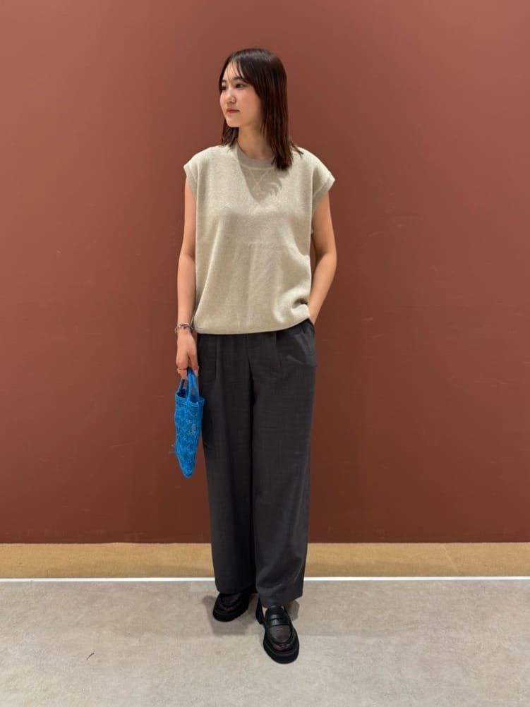 UNITED ARROWS LTD. OUTLETのラメ ノースリーブ スウェット ニットを使ったコーディネート | Rakuten ...
