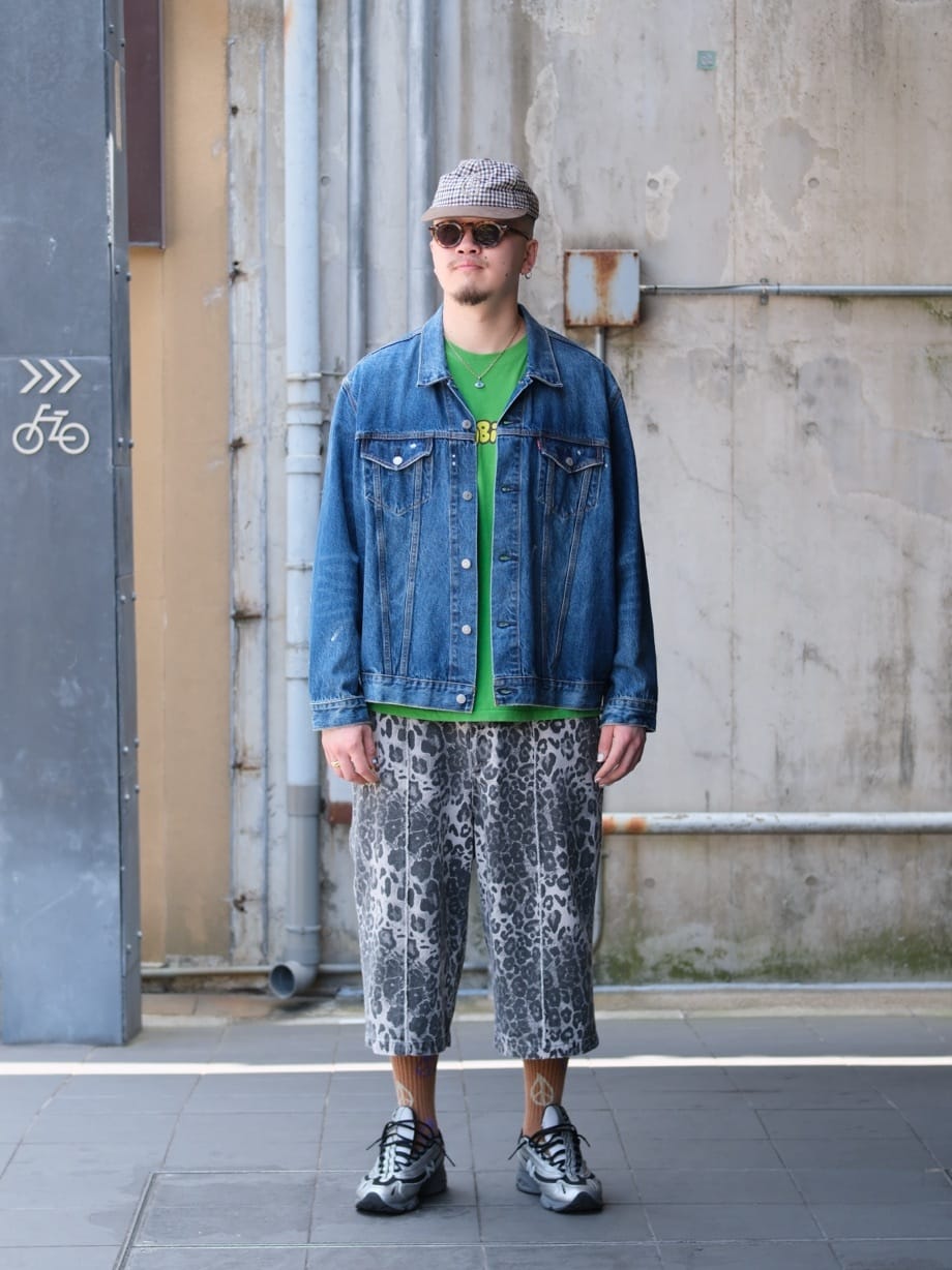 JOURNAL STANDARDのLEVI'S(R) / リーバイス(R) 別注 TYPE III TRUCKER JACKET Selvedge INDIGOを使ったコーディネートを紹介します。｜Rakuten Fashion(楽天ファッション／旧楽天ブランドアベニュー)6050463