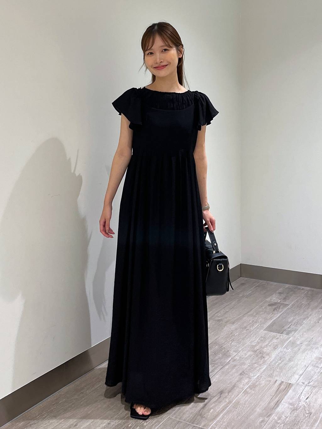 mysty womanのシャーリングブラウスキャミワンピース2Pを使ったコーディネートを紹介します。｜Rakuten Fashion(楽天ファッション／旧楽天ブランドアベニュー)6052395