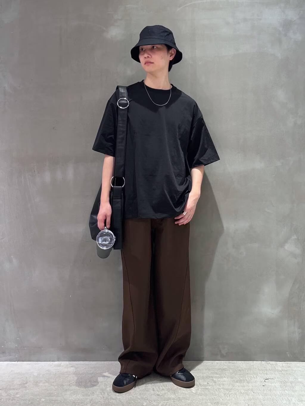 LAKOLEのドライポリTEEを使ったコーディネートを紹介します。｜Rakuten Fashion(楽天ファッション／旧楽天ブランドアベニュー)6054088