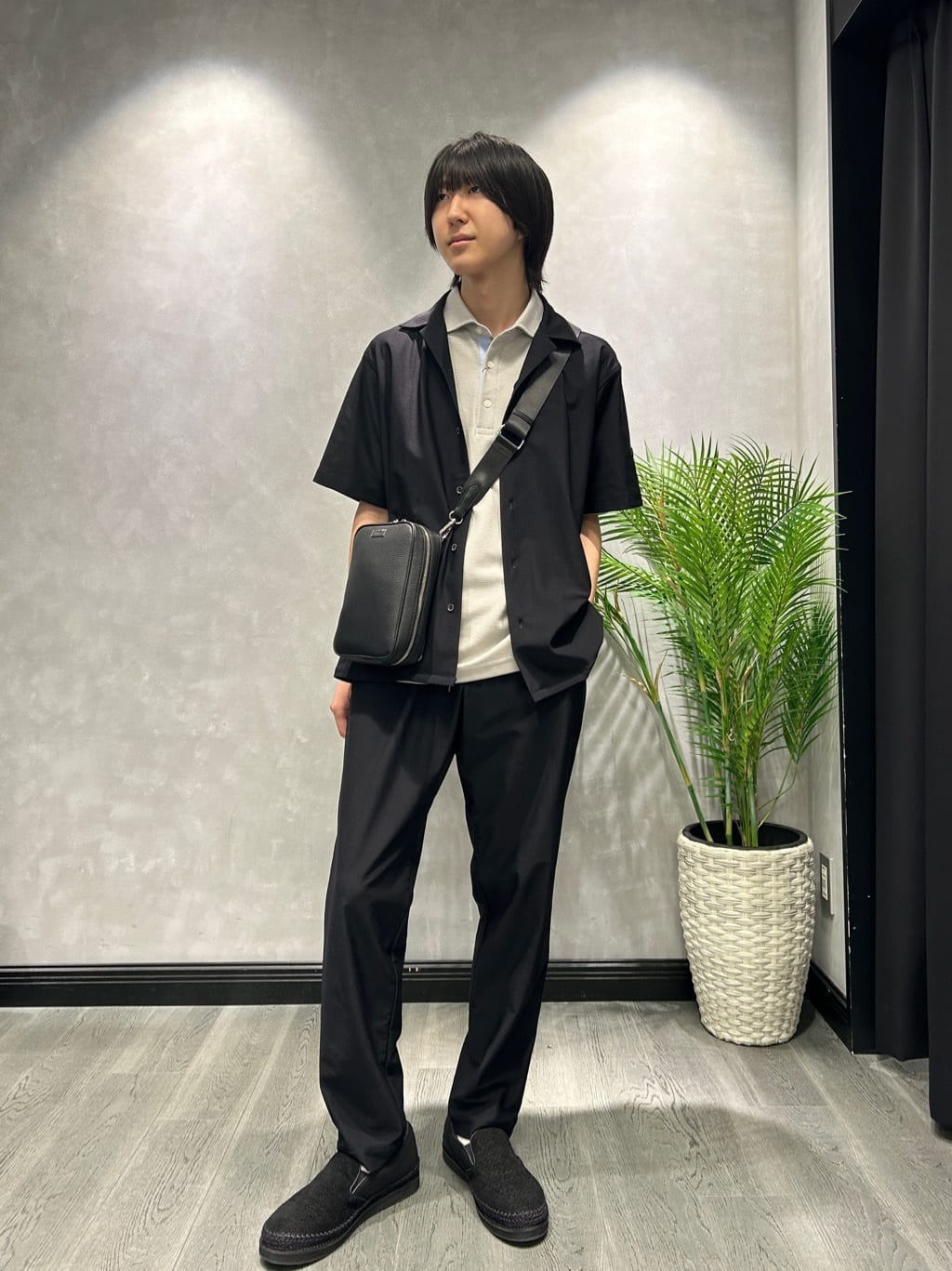 TAKEO KIKUCHIの【COOL CITY WEAR】エアートール パンツ /接触冷感・通気性を使ったコーディネートを紹介します。｜Rakuten Fashion(楽天ファッション／旧楽天ブランドアベニュー)6058124