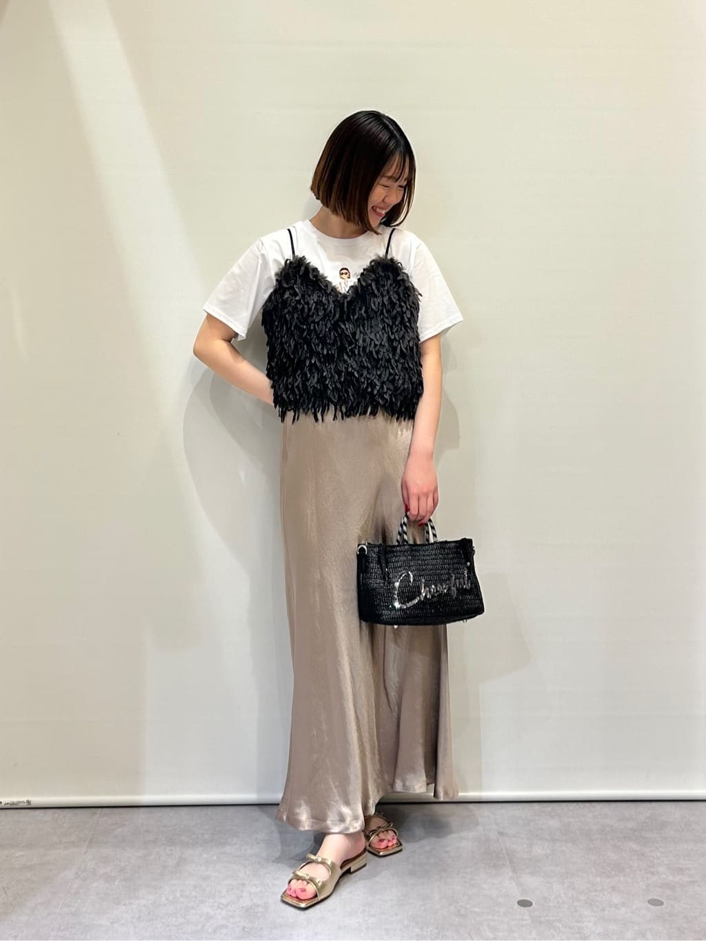 Vinのフェザーファービスチェを使ったコーディネートを紹介します。｜Rakuten Fashion(楽天ファッション／旧楽天ブランドアベニュー)6058161