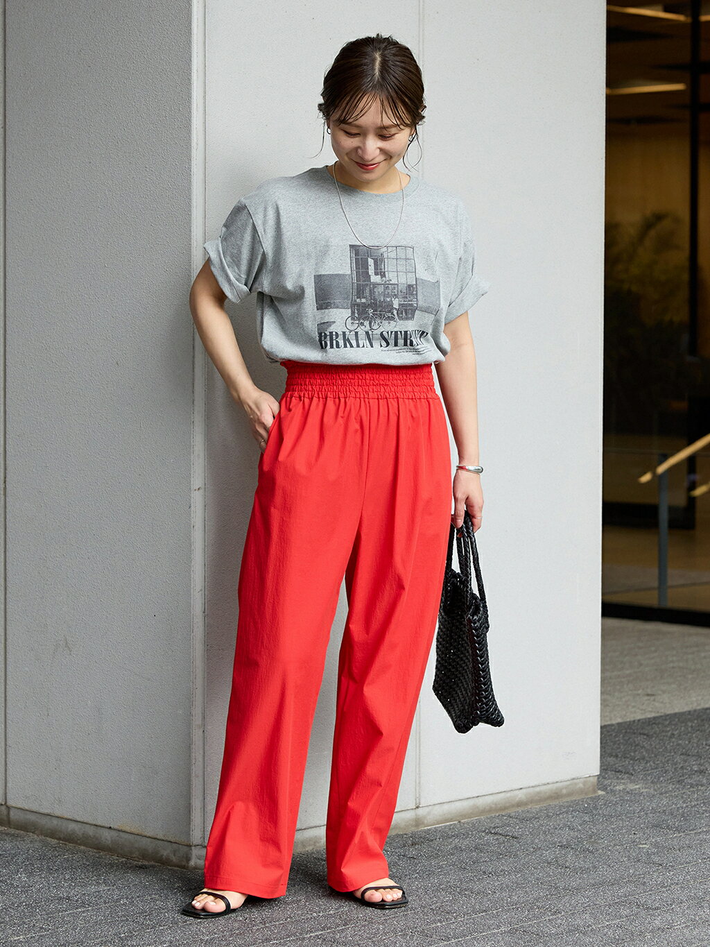 JOURNAL STANDARDの《追加6》【撥水/接触冷感/洗える/UVカット】リネンナイロンストレッチワイドパンツを使ったコーディネートを紹介します。｜Rakuten Fashion(楽天ファッション／旧楽天ブランドアベニュー)6061268
