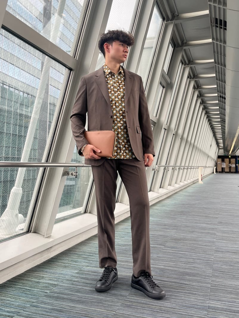 TAKEO KIKUCHIの【ベーシック】レザー クラッチバッグを使ったコーディネートを紹介します。｜Rakuten Fashion(楽天ファッション／旧楽天ブランドアベニュー)6061501