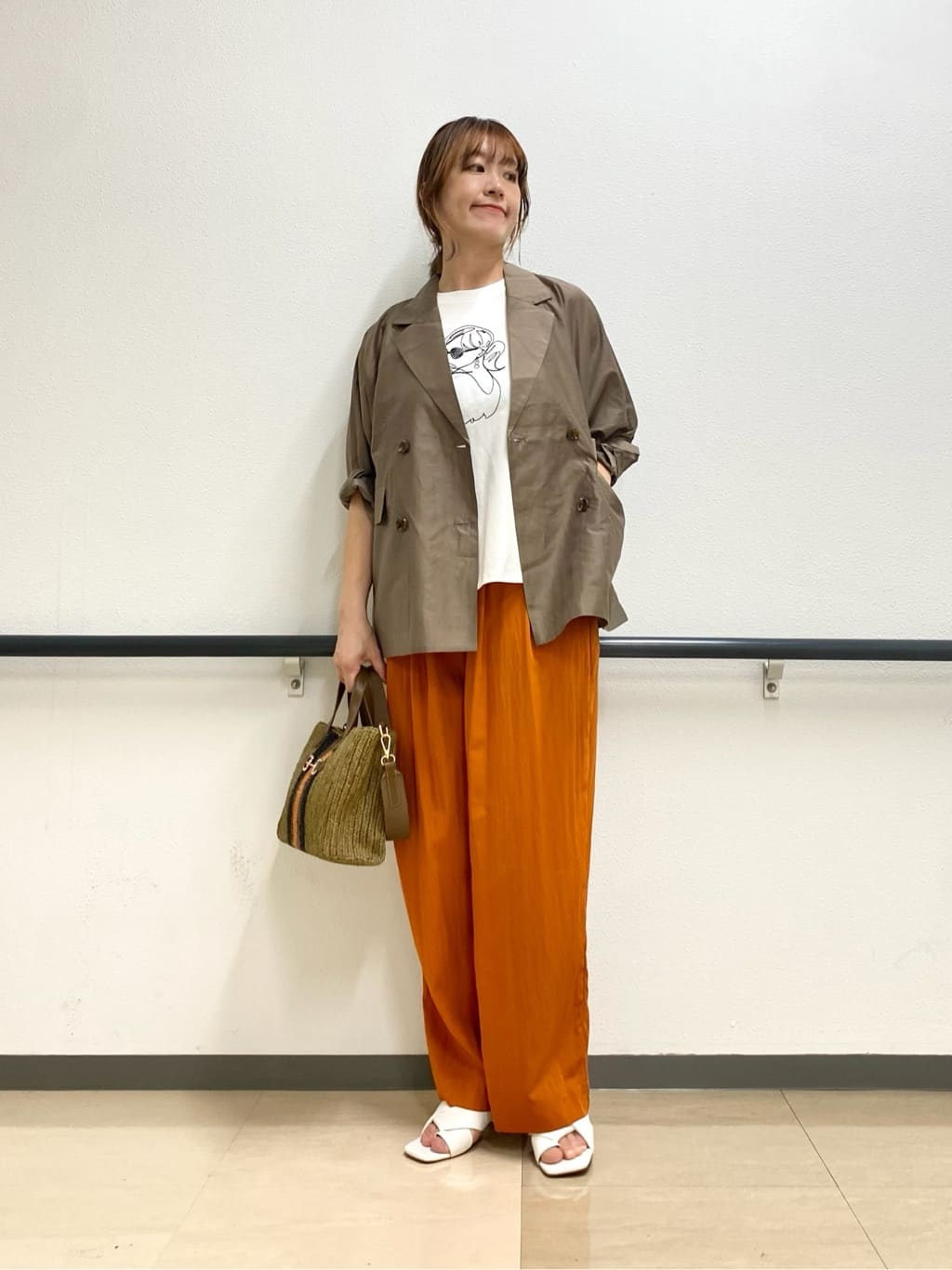 Vinの七分袖シアーシャツジャケットを使ったコーディネートを紹介します。｜Rakuten Fashion(楽天ファッション／旧楽天ブランドアベニュー)6062297