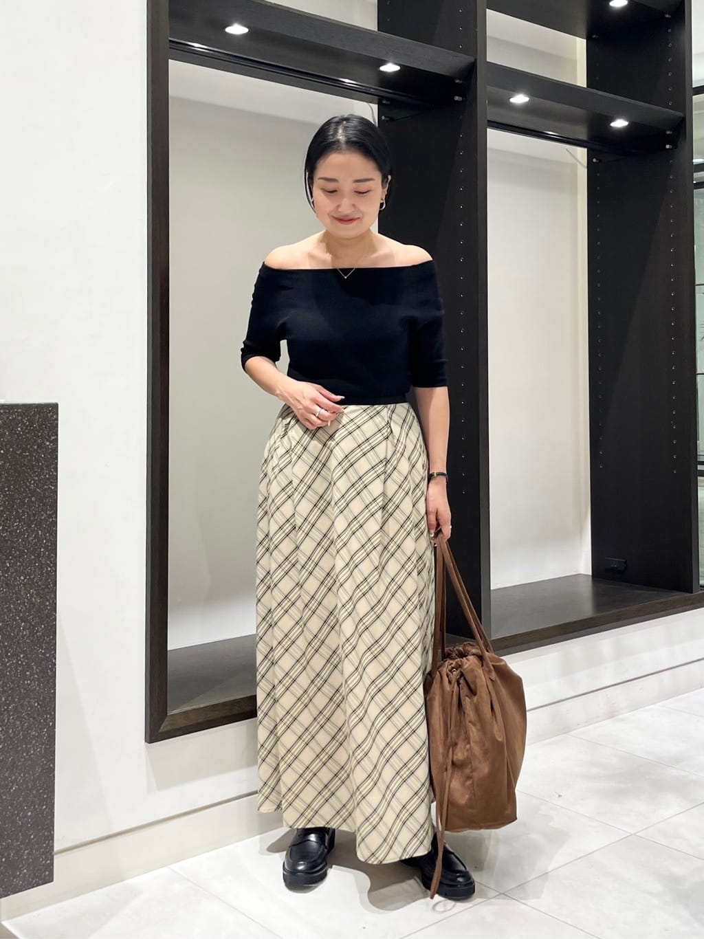 allurevilleの◇ 2WAY ネック5分袖プルオーバーを使ったコーディネートを紹介します。｜Rakuten Fashion(楽天ファッション／旧楽天ブランドアベニュー)6065637