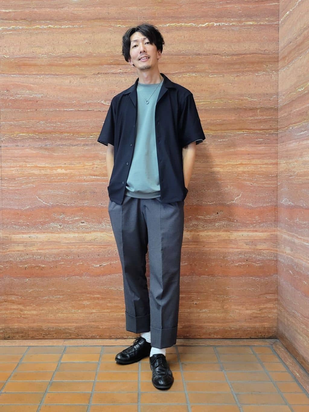 TAKEO KIKUCHIの【COOL CITY WEAR】エアートール オープンカラーシャツ /接触冷感・通気性を使ったコーディネートを紹介します。｜Rakuten Fashion(楽天ファッション／旧楽天ブランドアベニュー)6067861