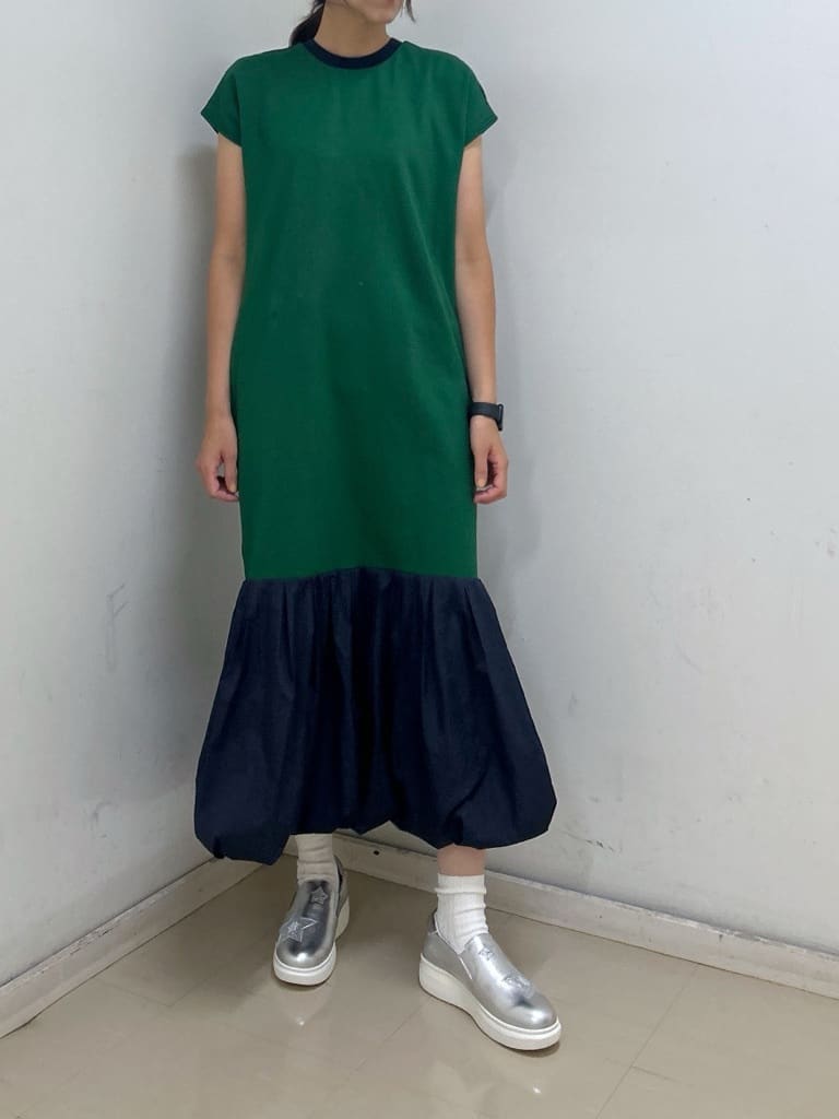 STACCATOのスターズライトスリッポンを使ったコーディネートを紹介します。｜Rakuten Fashion(楽天ファッション／旧楽天ブランドアベニュー)6068652