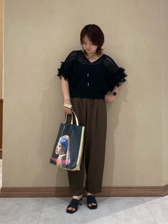 Vinのコクーンシルエットパンツを使ったコーディネートを紹介します。｜Rakuten Fashion(楽天ファッション／旧楽天ブランドアベニュー)6071252