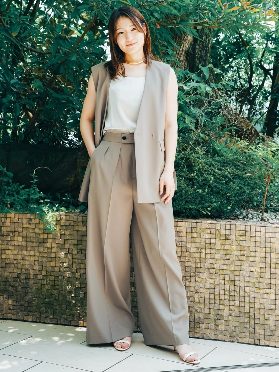 1er ArrondissementのTWドスキンノーカラージレを使ったコーディネートを紹介します。｜Rakuten Fashion(楽天ファッション／旧楽天ブランドアベニュー)6072815