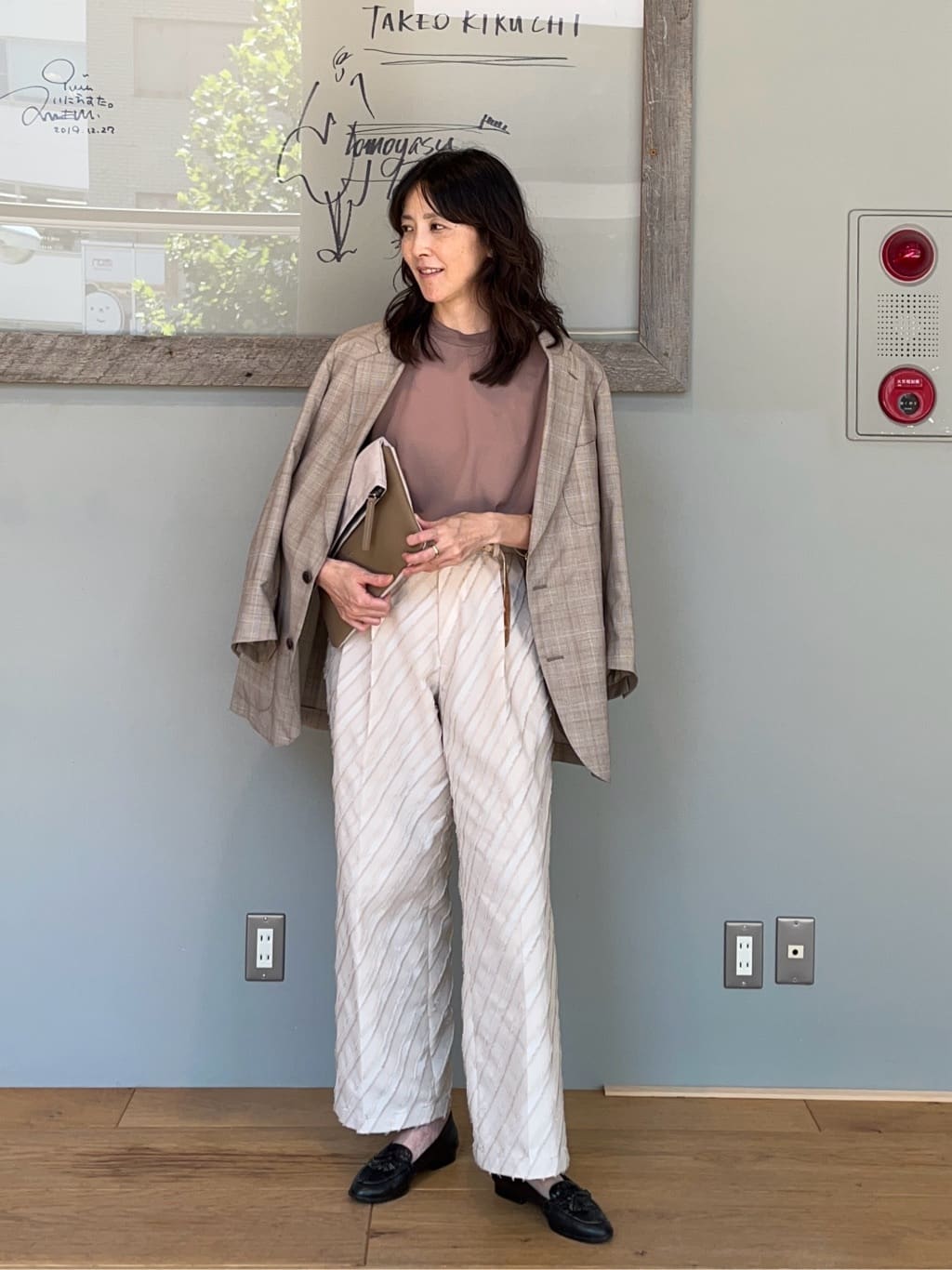 TAKEO KIKUCHIの【COOL CITY WEAR】テーラードTシャツ /接触冷感を使ったコーディネートを紹介します。｜Rakuten Fashion(楽天ファッション／旧楽天ブランドアベニュー)6074517