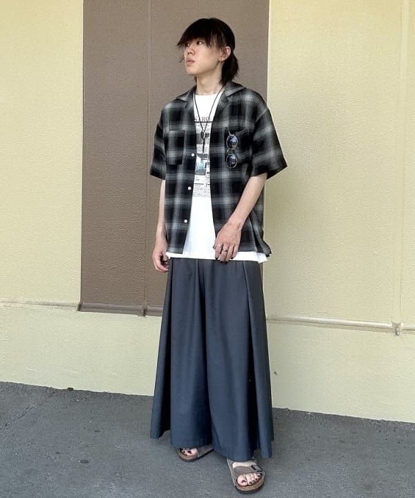 BEAMS HEARTのシアー オンブレーチェック シャツを使ったコーディネートを紹介します。｜Rakuten Fashion(楽天ファッション／旧楽天ブランドアベニュー)6080751